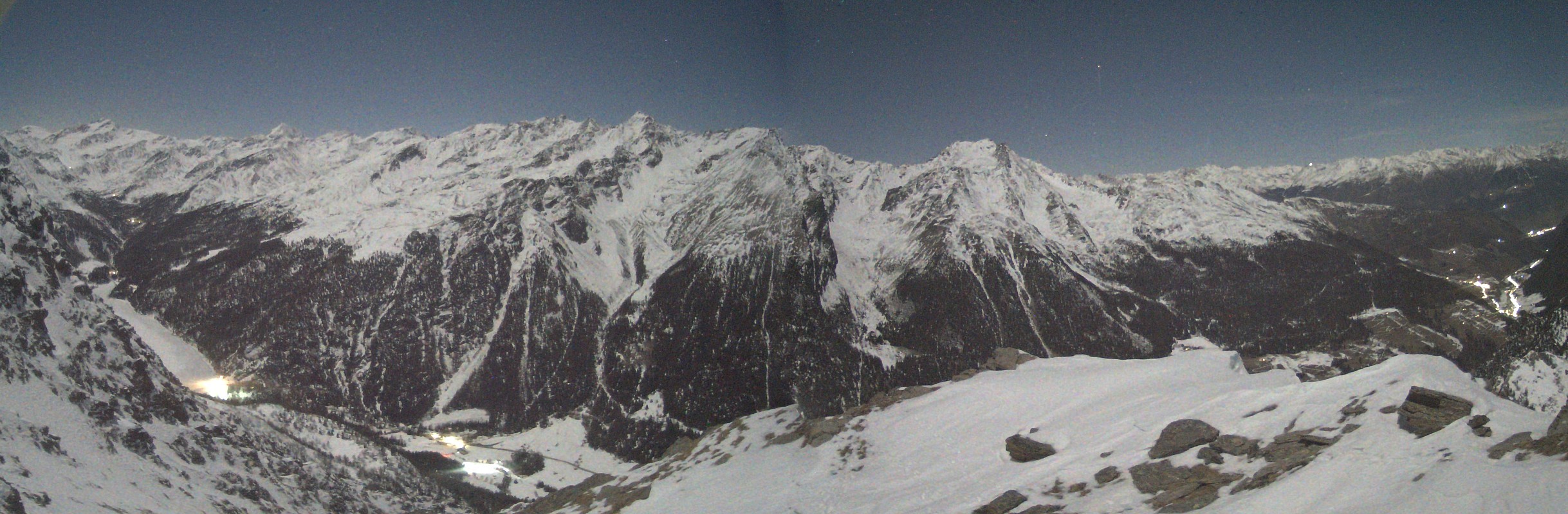 Archived image Webcam View at barrier lake Zufritt in Vinschgau Valley