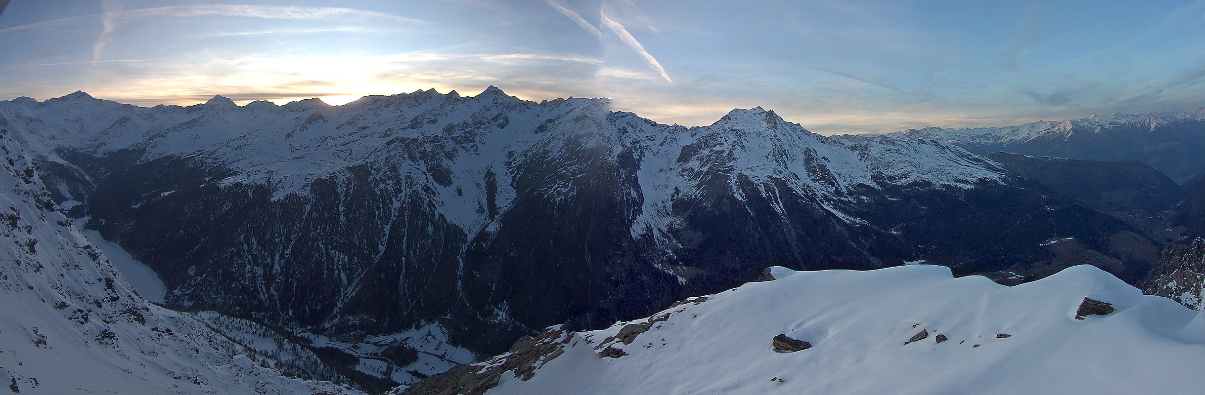Archived image Webcam View at barrier lake Zufritt in Vinschgau Valley