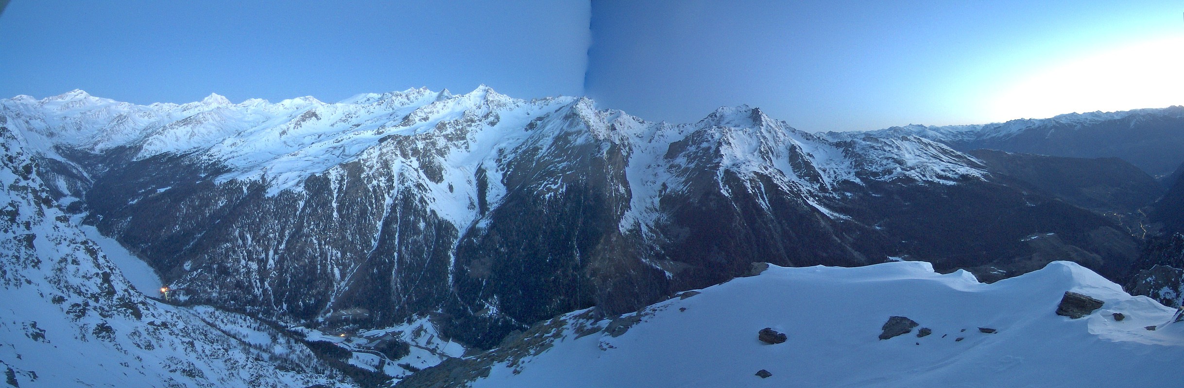 Archived image Webcam View at barrier lake Zufritt in Vinschgau Valley