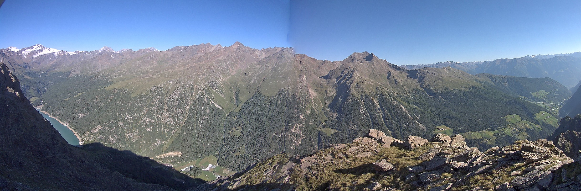 Archived image Webcam View at barrier lake Zufritt in Vinschgau Valley