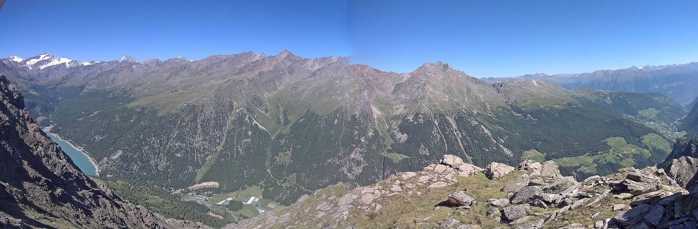 Archived image Webcam View at barrier lake Zufritt in Vinschgau Valley