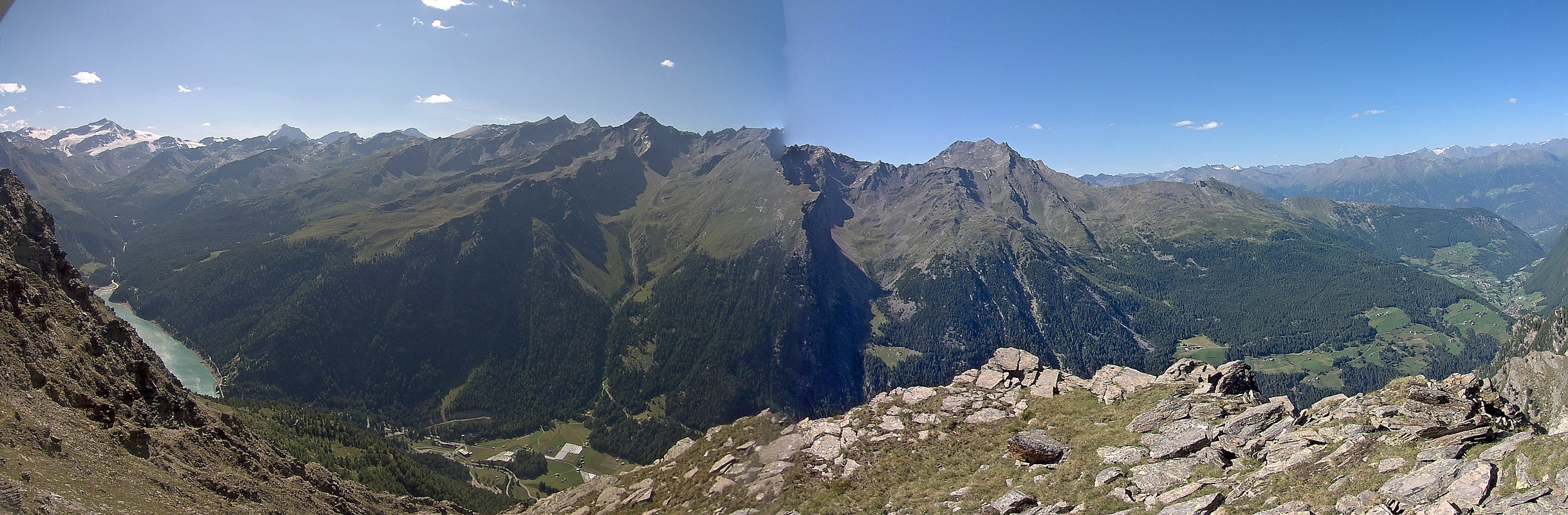 Archived image Webcam View at barrier lake Zufritt in Vinschgau Valley