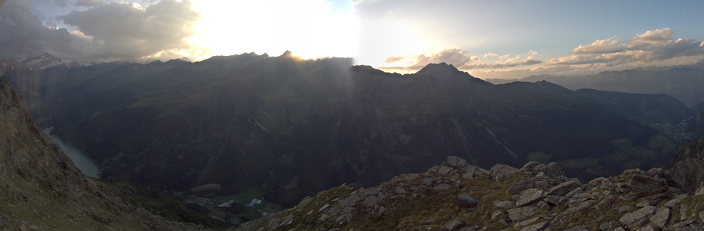 Archiv Foto Webcam Martelltal: Blick Zufrittsee