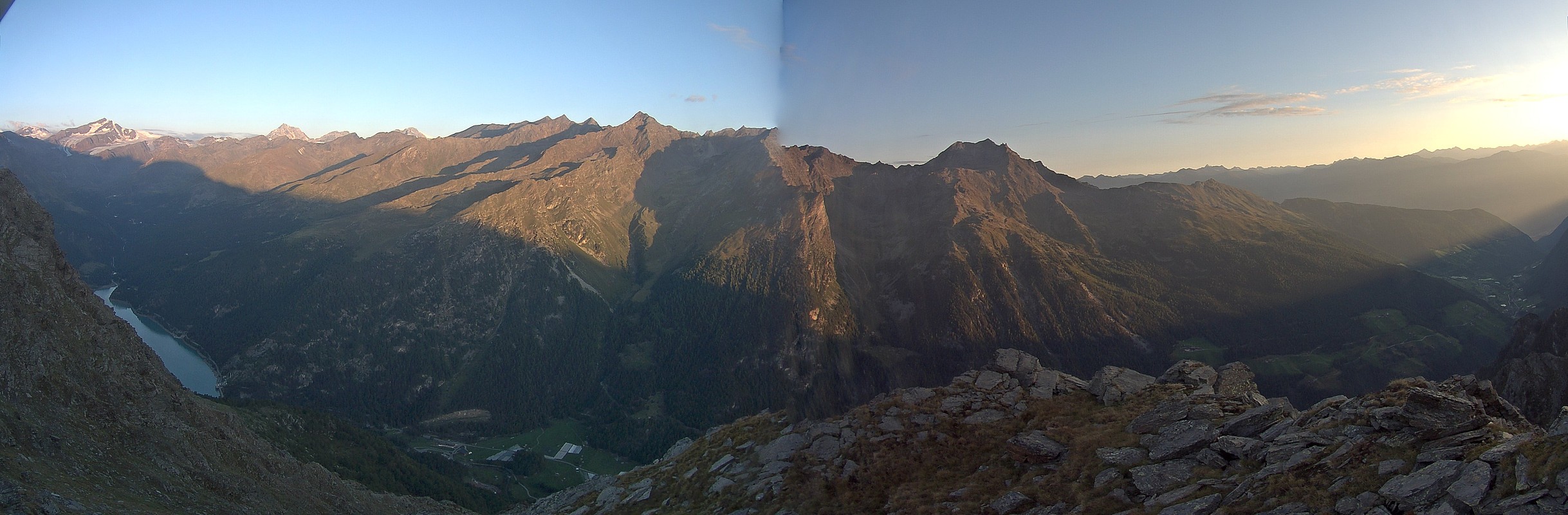 Archiv Foto Webcam Martelltal: Blick Zufrittsee