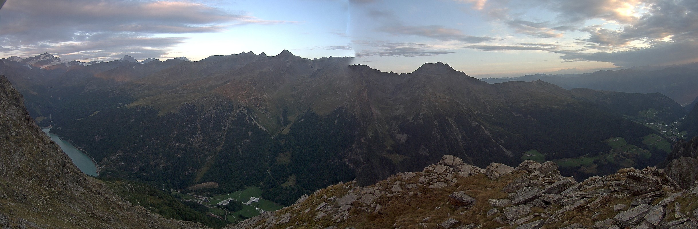 Archiv Foto Webcam Martelltal: Blick Zufrittsee