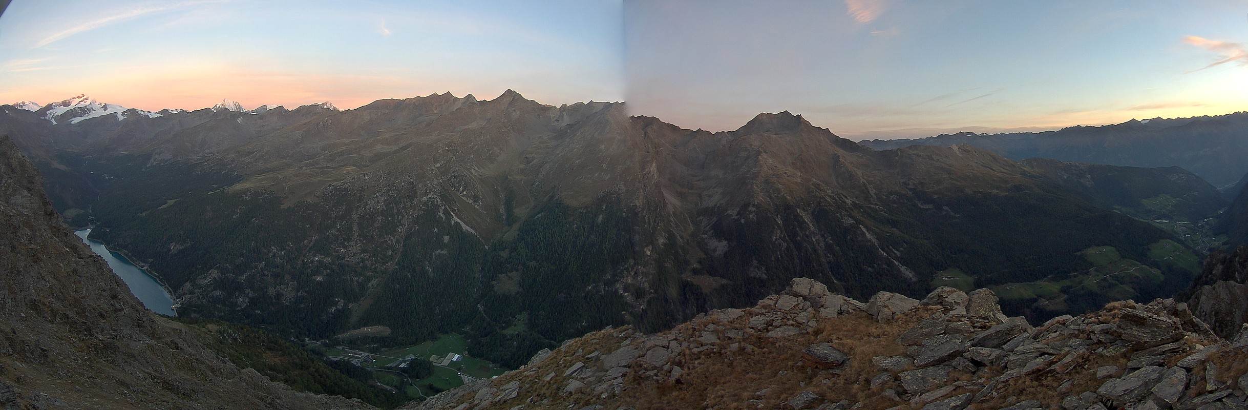 Archiv Foto Webcam Martelltal: Blick Zufrittsee