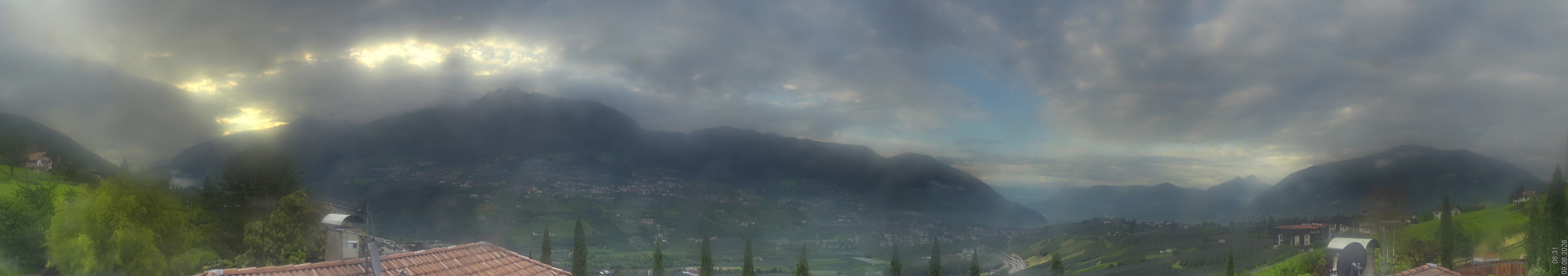 Archived image Webcam Schenna - South Tyrol