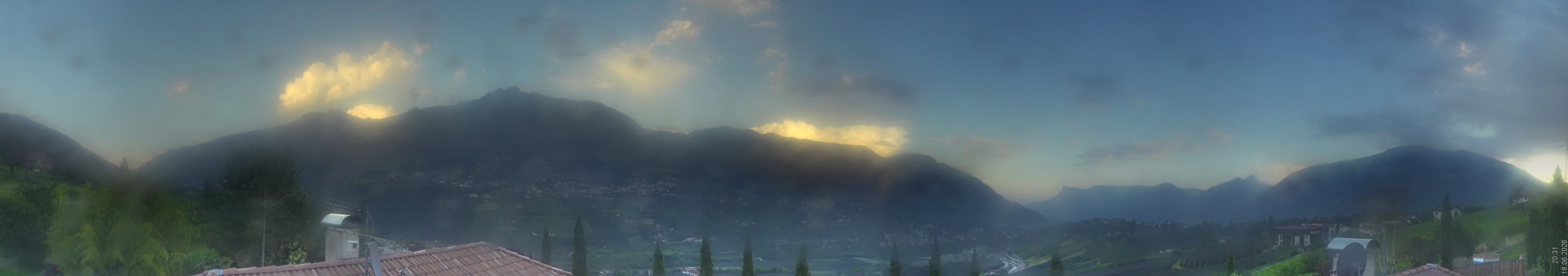 Archiv Foto Webcam Panorama Schenna