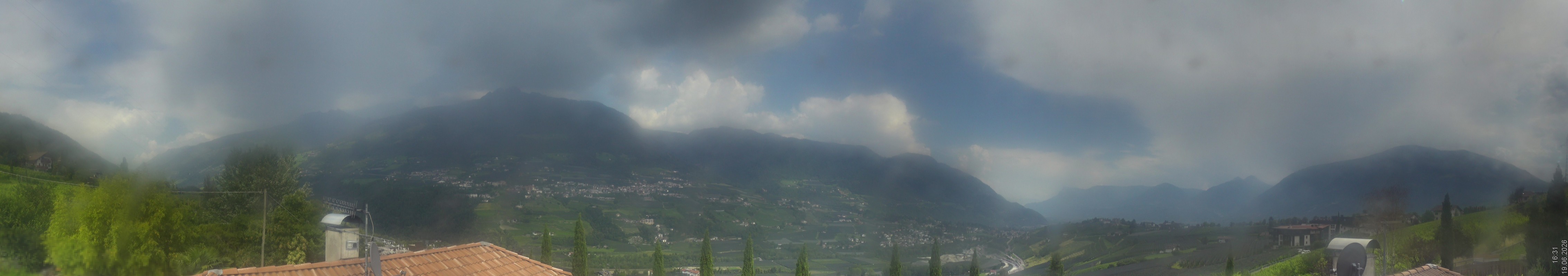 Archived image Webcam Schenna - South Tyrol