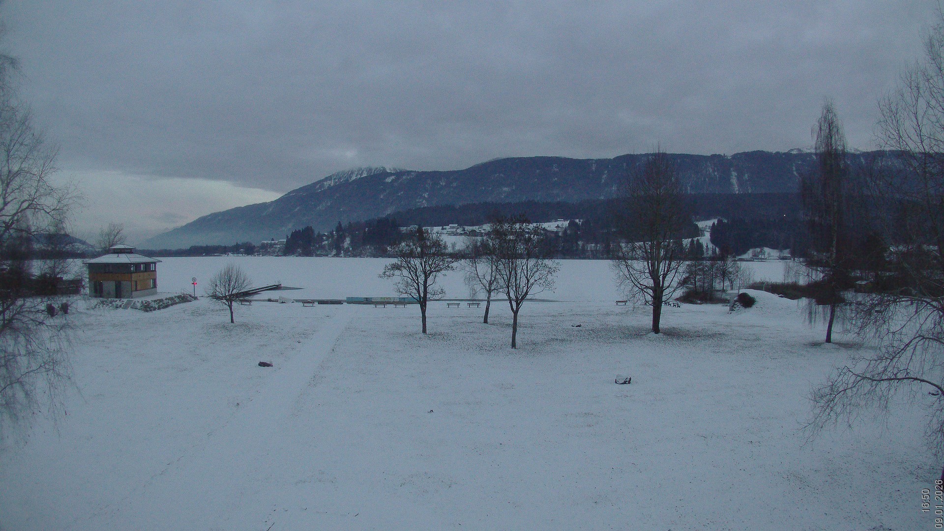 Archiv Foto Webcam am Strandbad Hermagor am Pressegger See in Kärnten - Österreich.