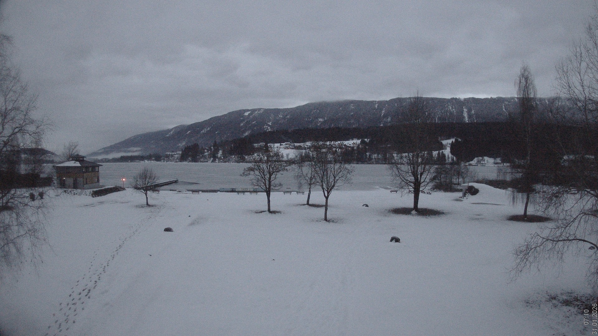 Archiv Foto Webcam am Strandbad Hermagor am Pressegger See in Kärnten - Österreich.