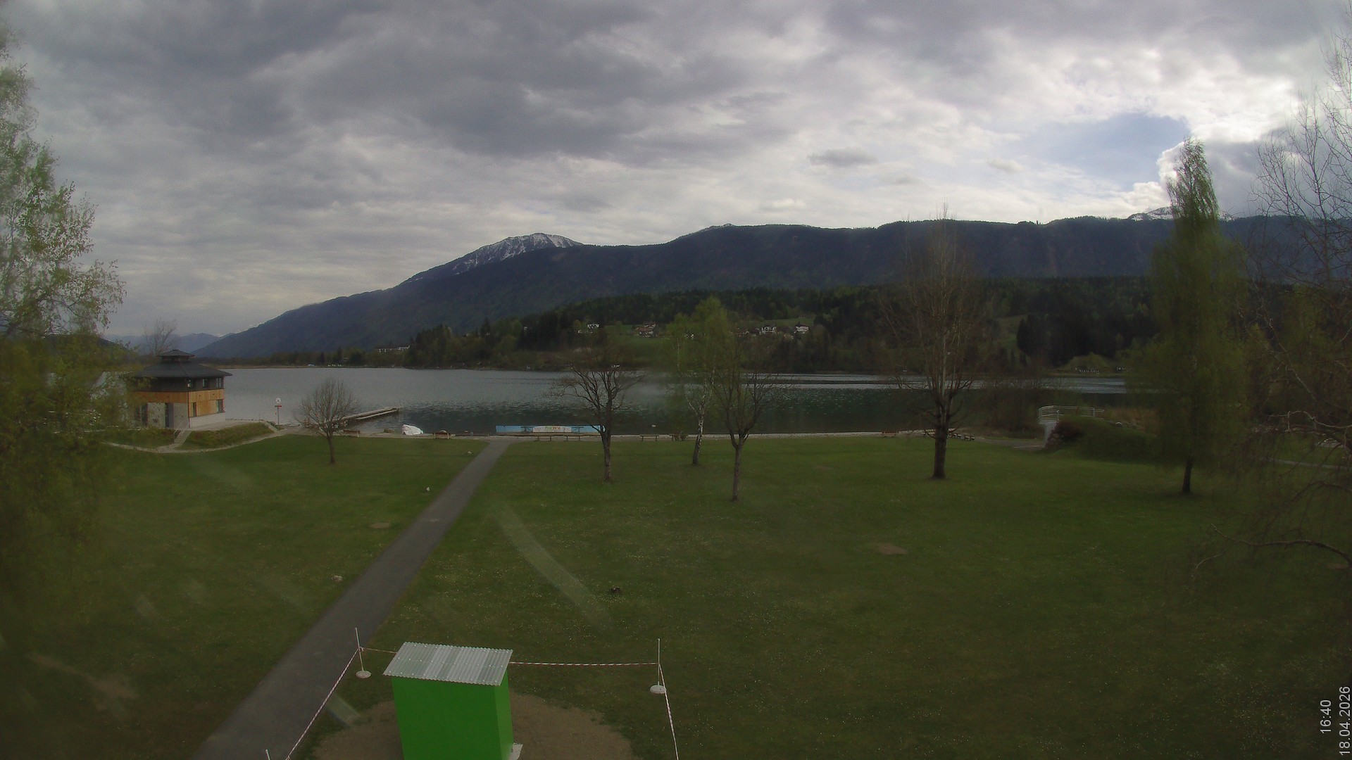 Archiv Foto Webcam am Strandbad Hermagor am Pressegger See in Kärnten - Österreich.