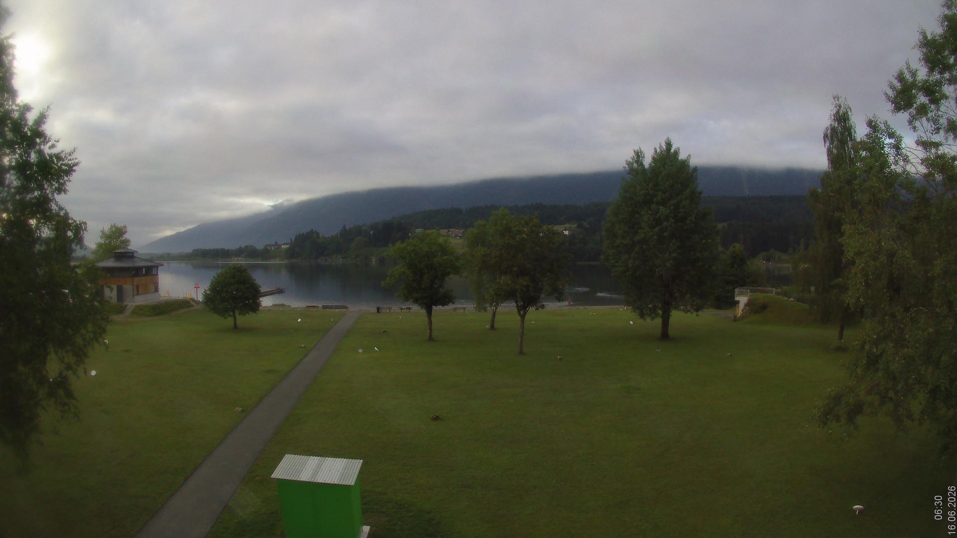 Archiv Foto Webcam am Strandbad Hermagor am Pressegger See in Kärnten - Österreich.