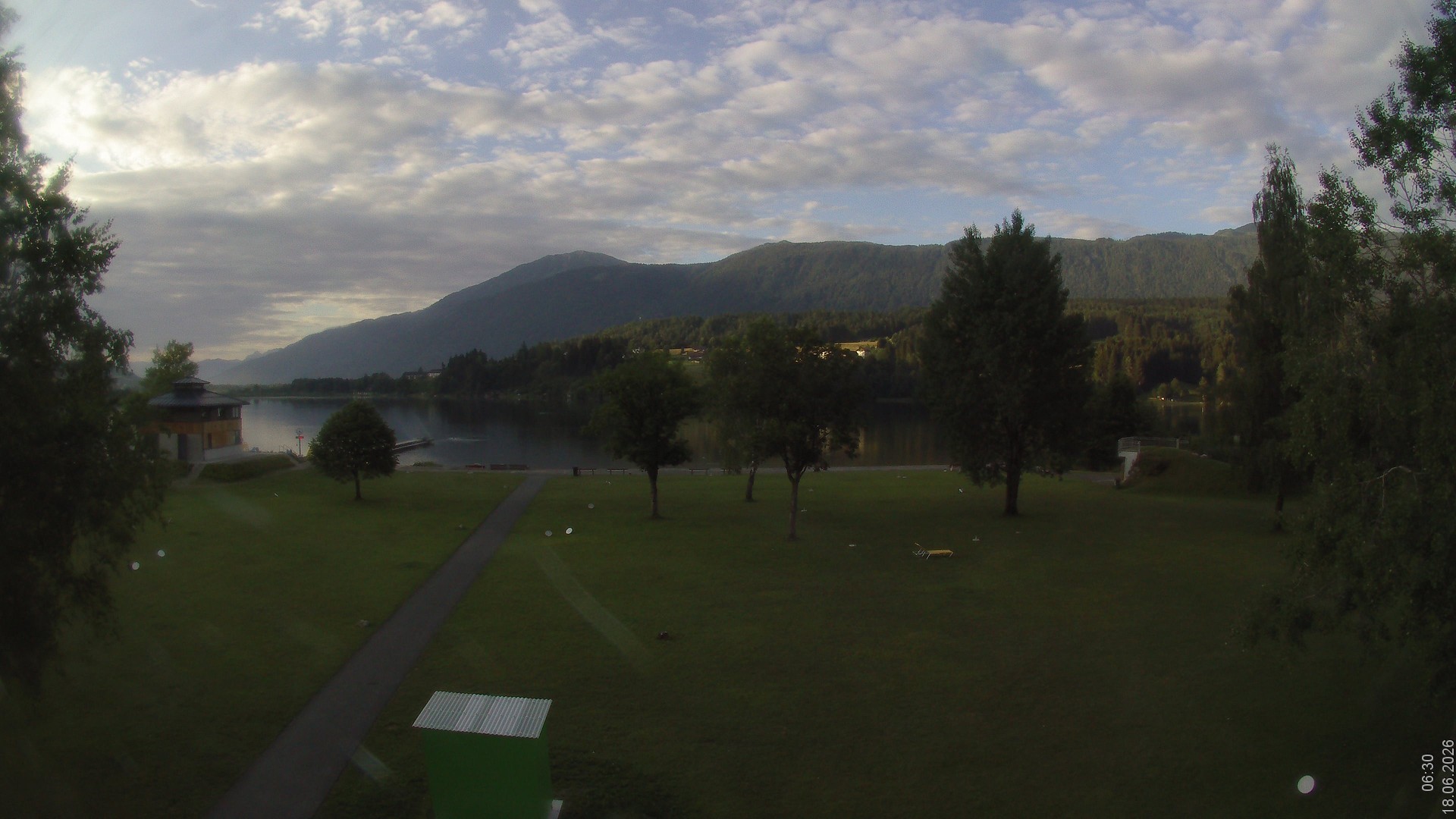 Archiv Foto Webcam am Strandbad Hermagor am Pressegger See in Kärnten - Österreich.