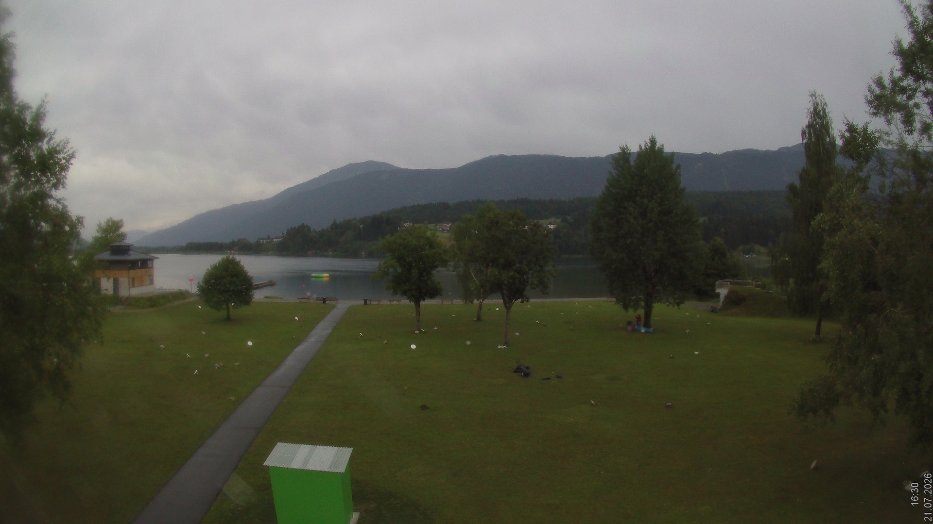 Archiv Foto Webcam am Strandbad Hermagor am Pressegger See in Kärnten - Österreich.