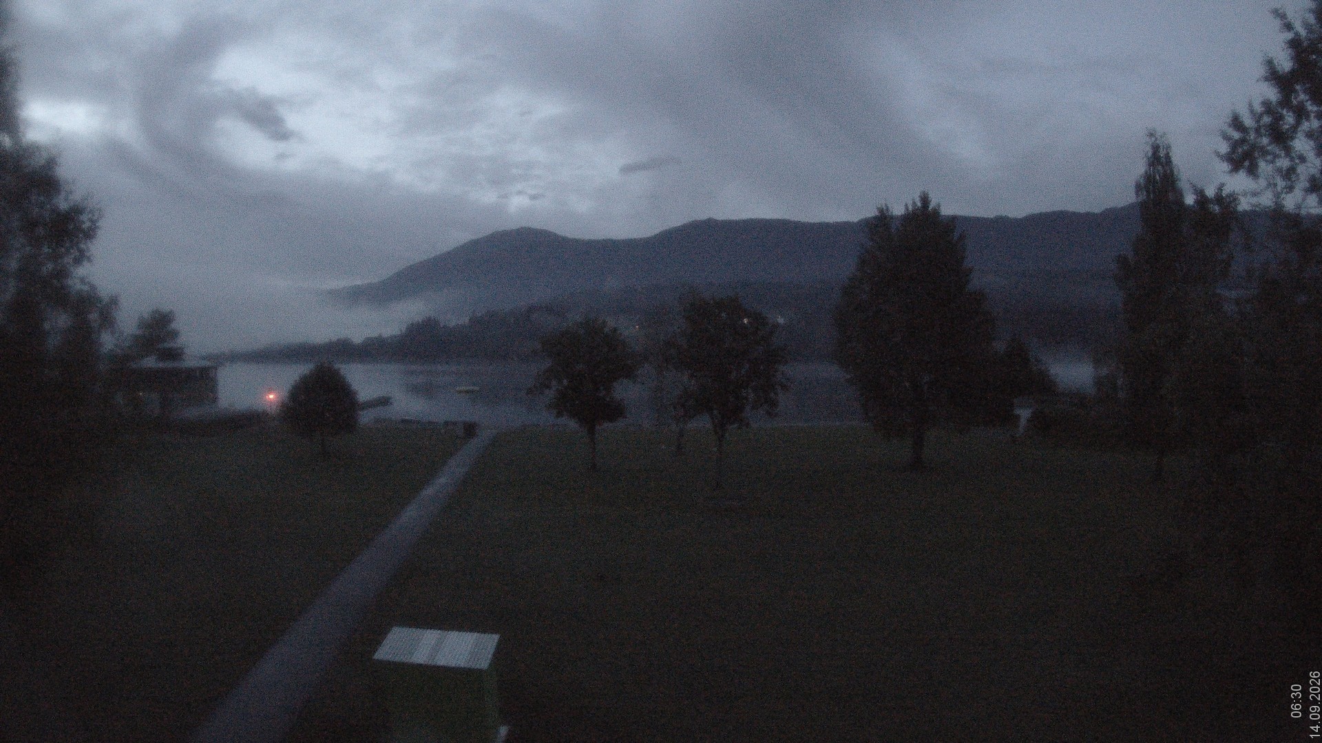 Archiv Foto Webcam am Strandbad Hermagor am Pressegger See in Kärnten - Österreich.