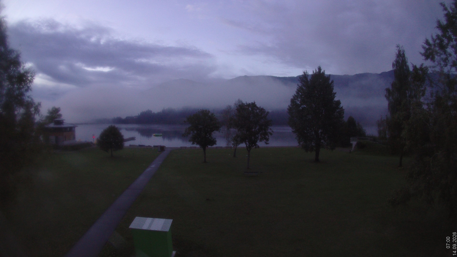 Archiv Foto Webcam am Strandbad Hermagor am Pressegger See in Kärnten - Österreich.