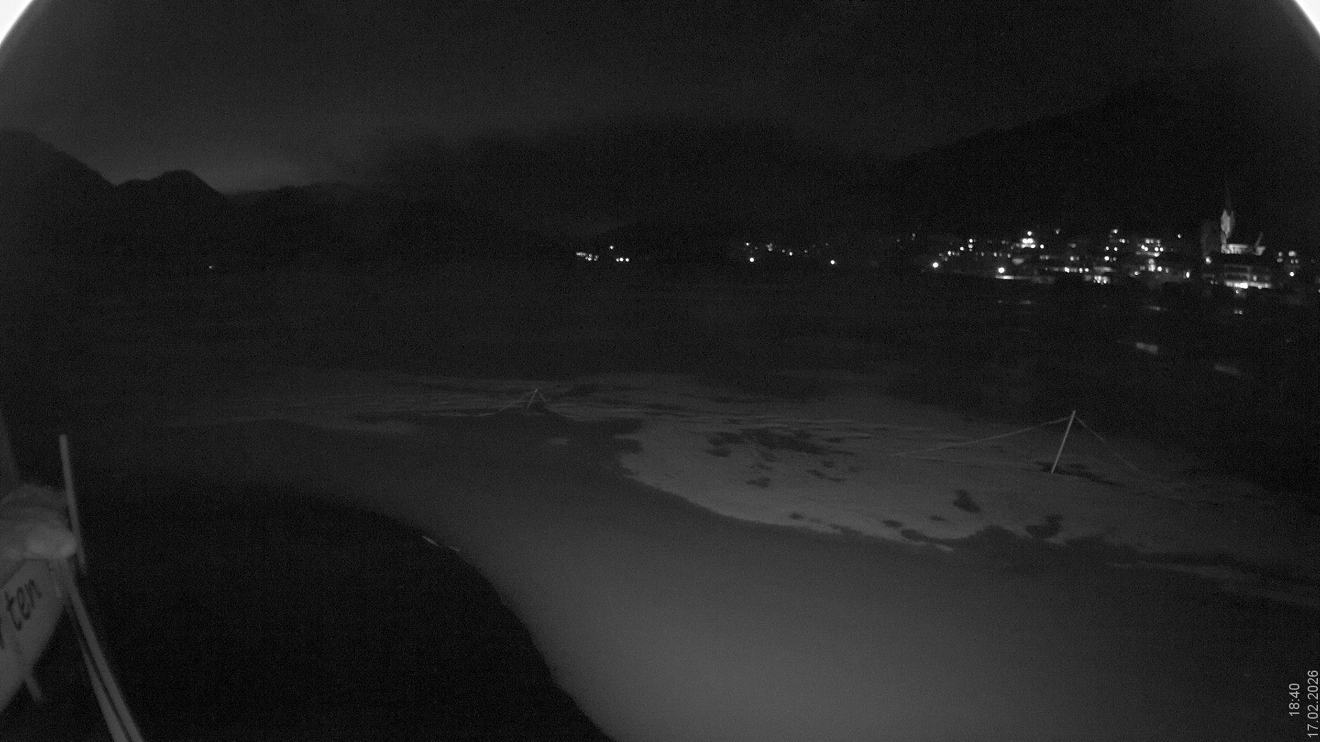 Archived image Webcam View of Lake Weissensee