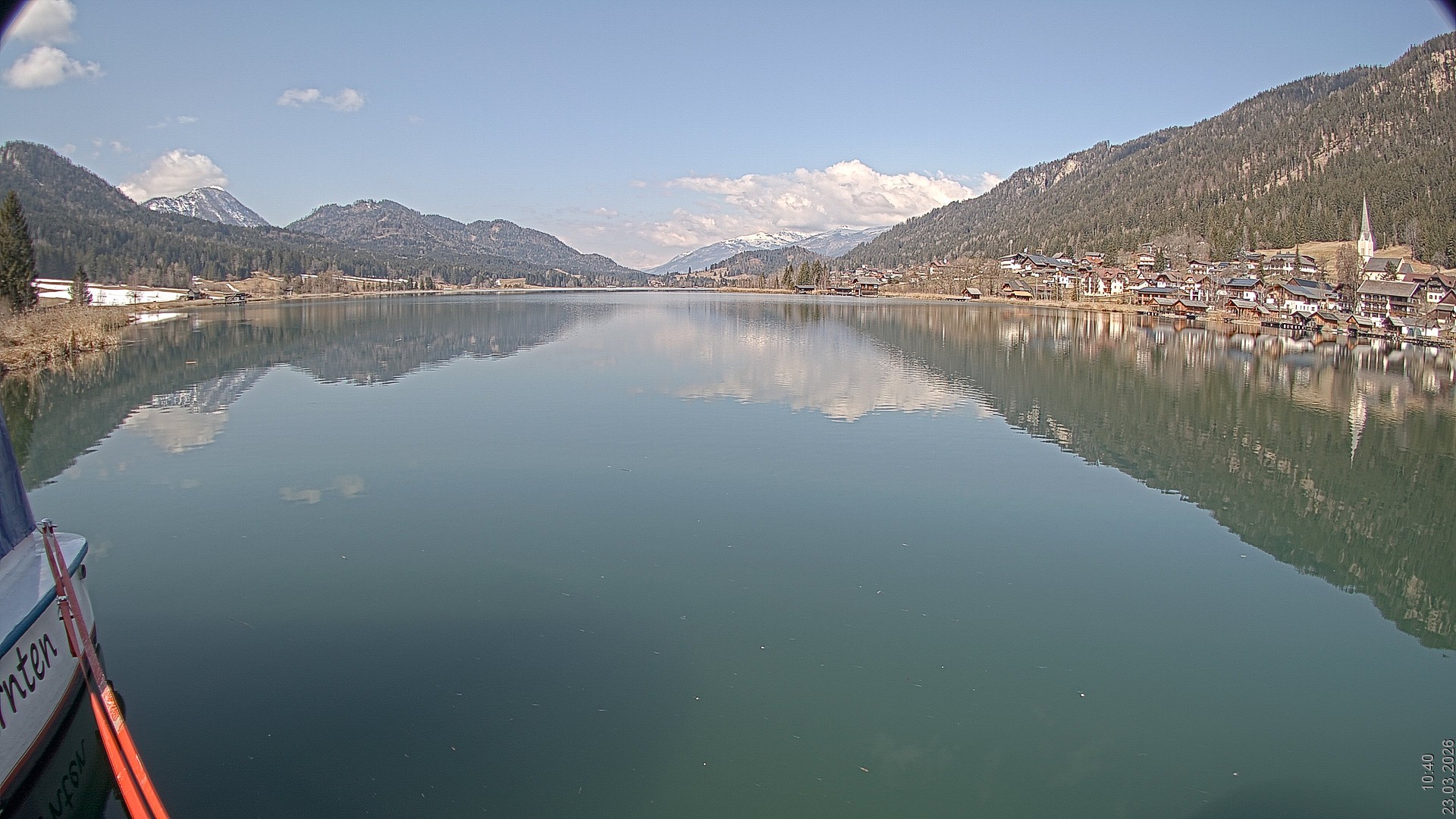 Archived image Webcam View of Lake Weissensee