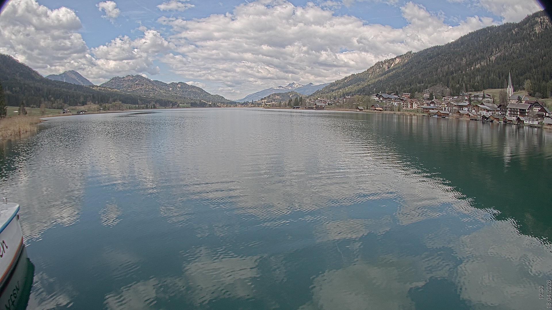 Archived image Webcam View of Lake Weissensee