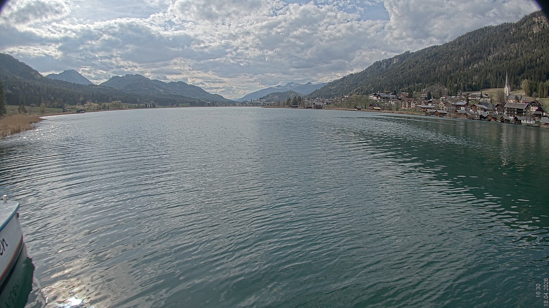 Archived image Webcam View of Lake Weissensee