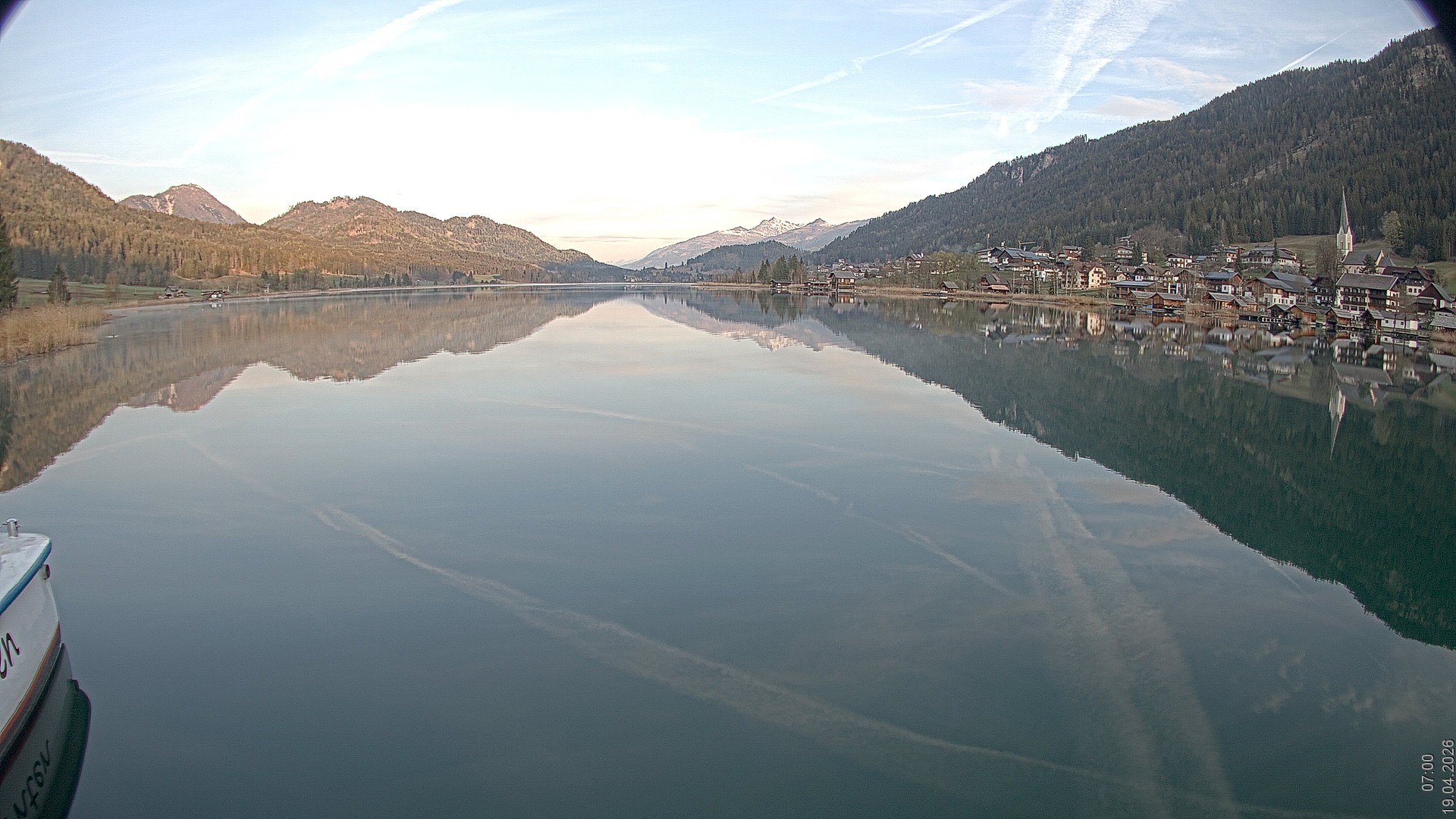 Archived image Webcam View of Lake Weissensee