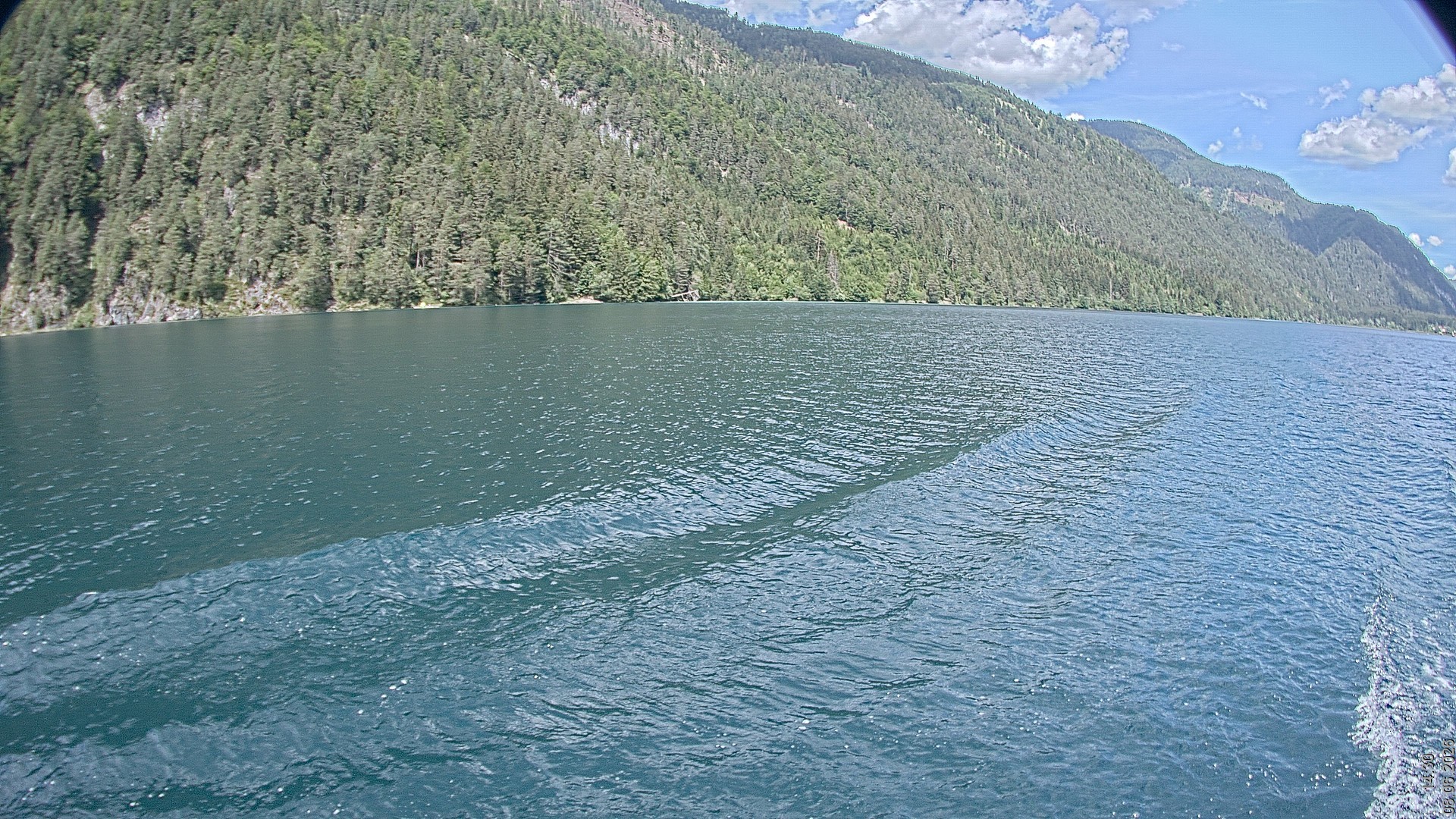 Archiv Foto Webcam Blick über den Weissensee in Kärnten