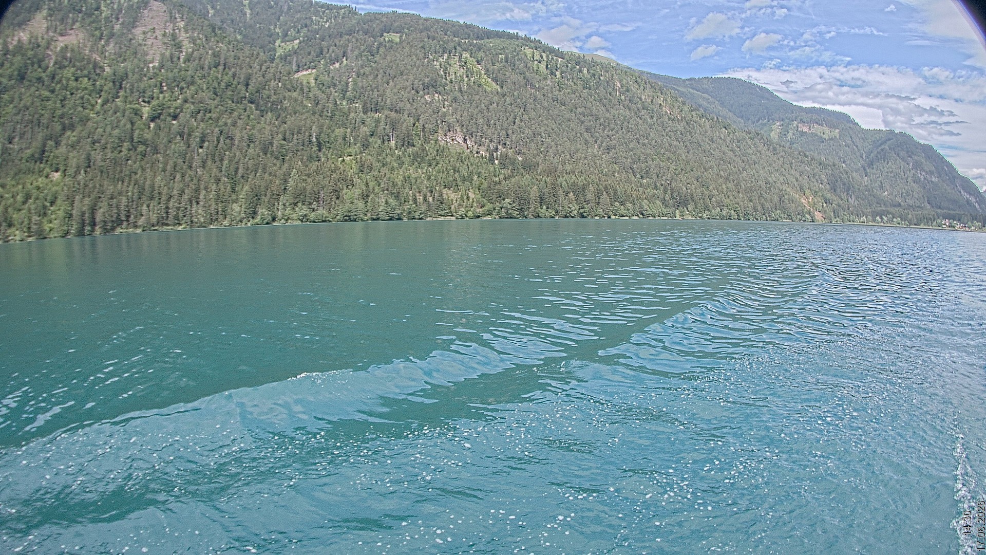 Archiv Foto Webcam Blick über den Weissensee in Kärnten