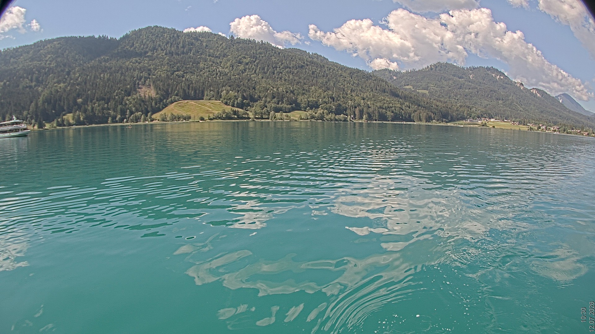 Archived image Webcam View of Lake Weissensee