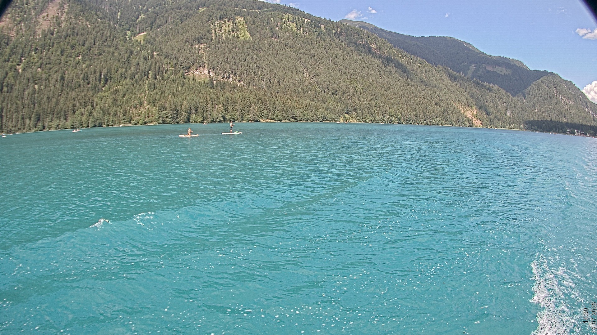Archived image Webcam View of Lake Weissensee