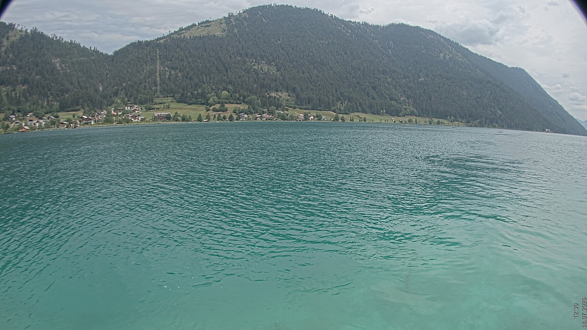 Archiv Foto Webcam Blick über den Weissensee in Kärnten
