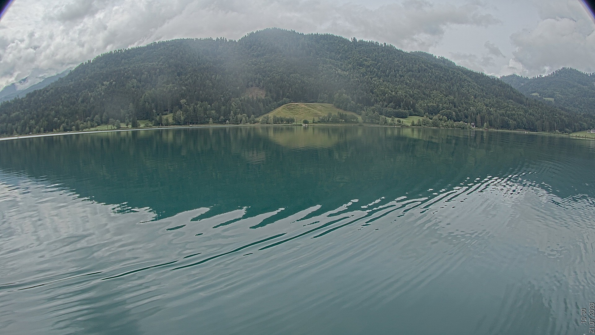 Archived image Webcam View of Lake Weissensee