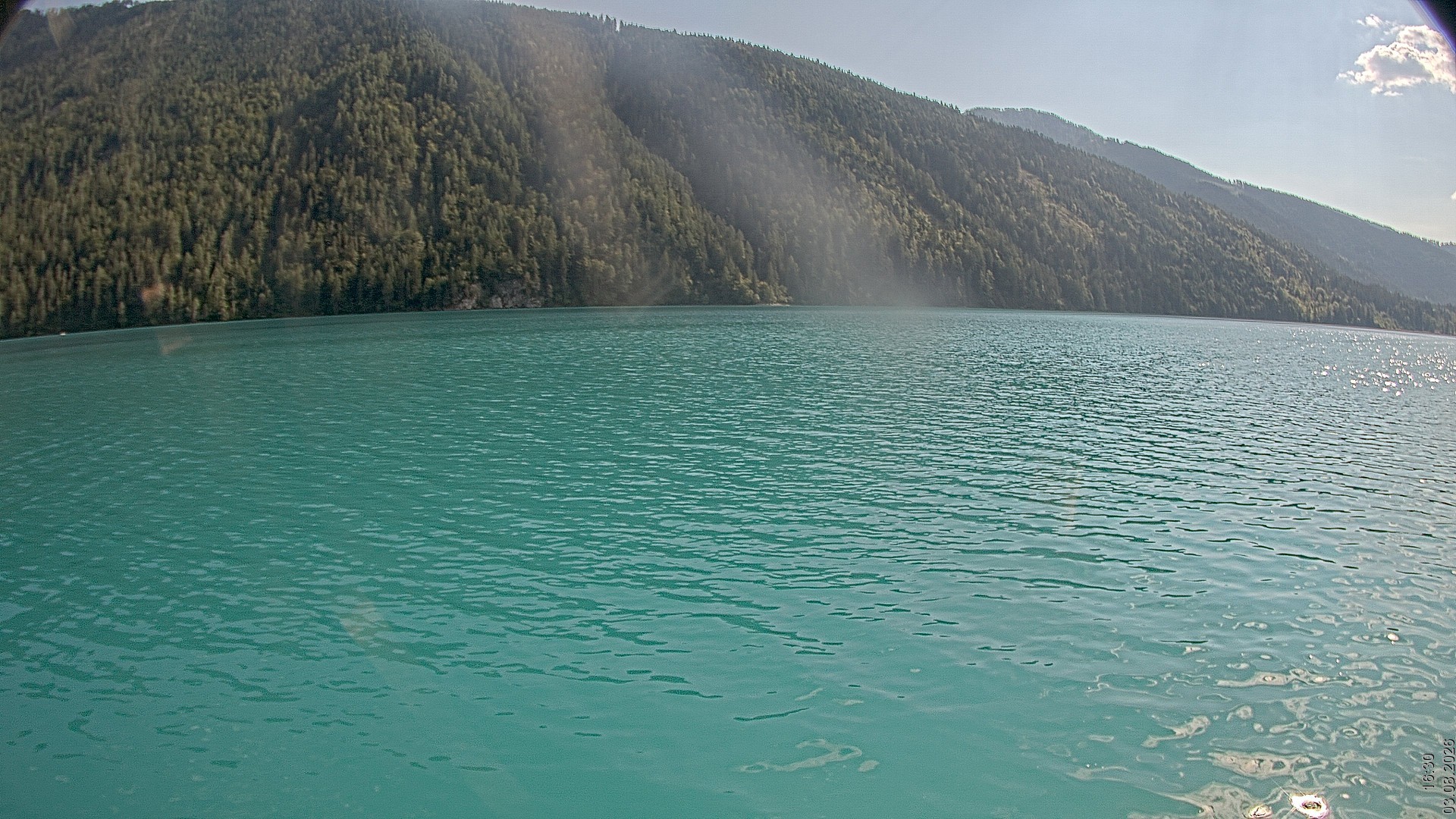 Archived image Webcam View of Lake Weissensee