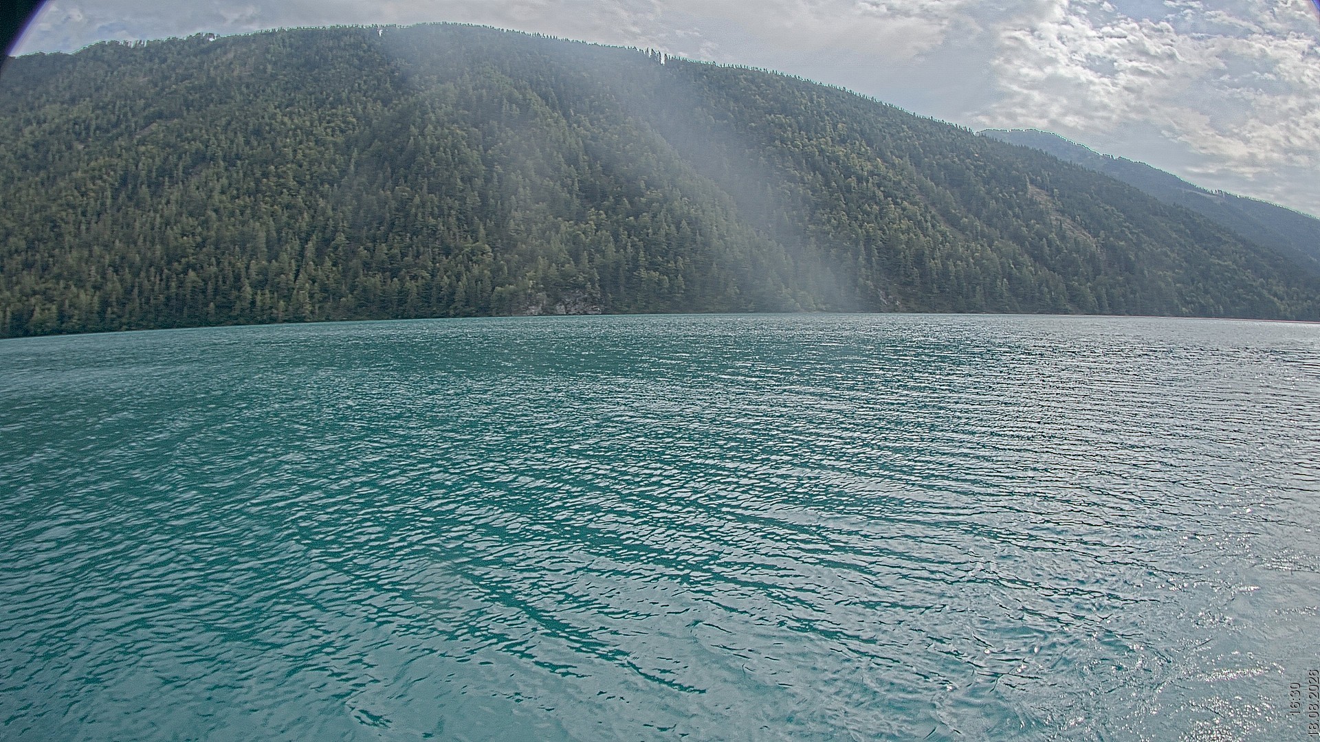 Archiv Foto Webcam Blick über den Weissensee in Kärnten