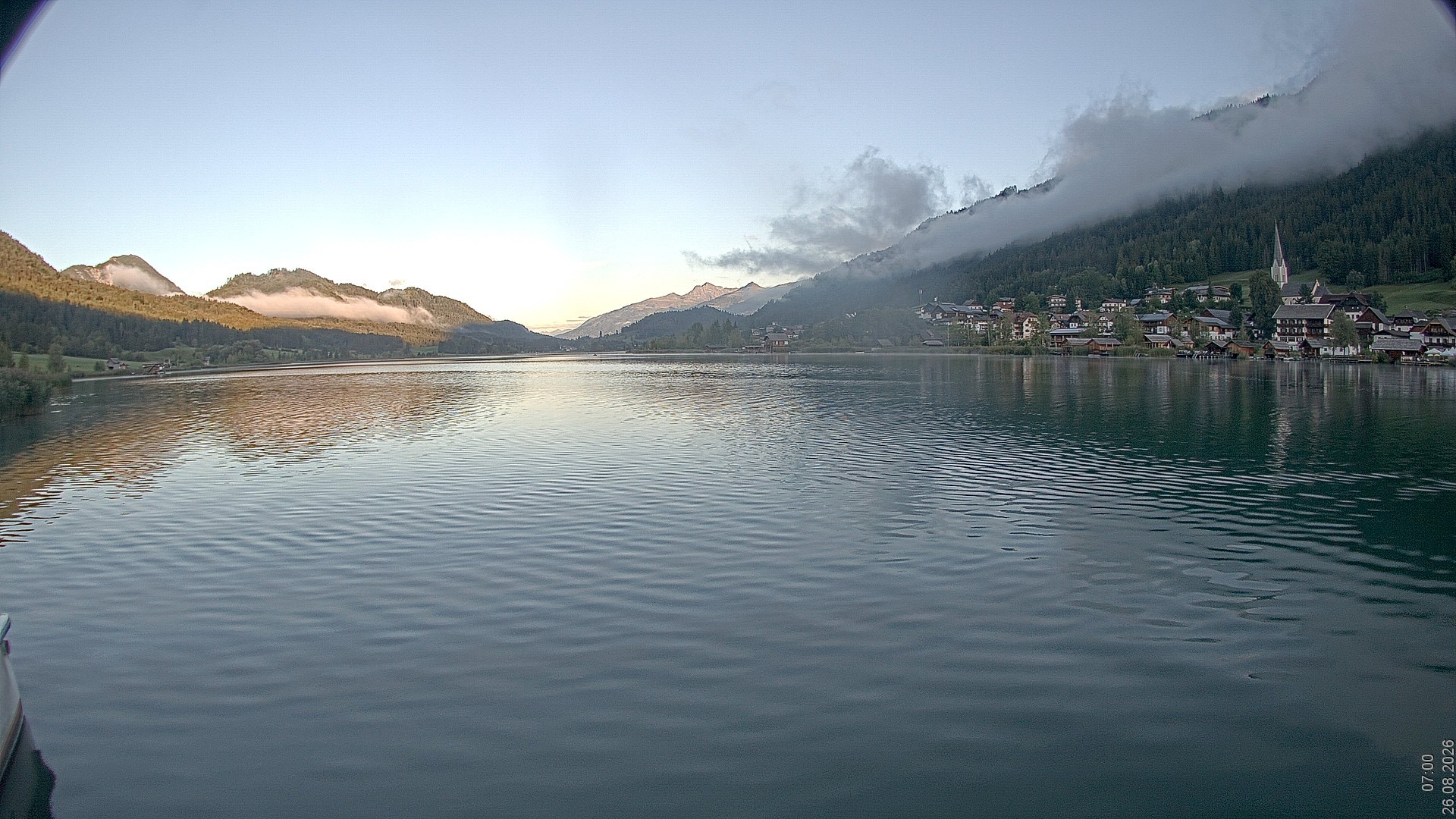 Archived image Webcam View of Lake Weissensee