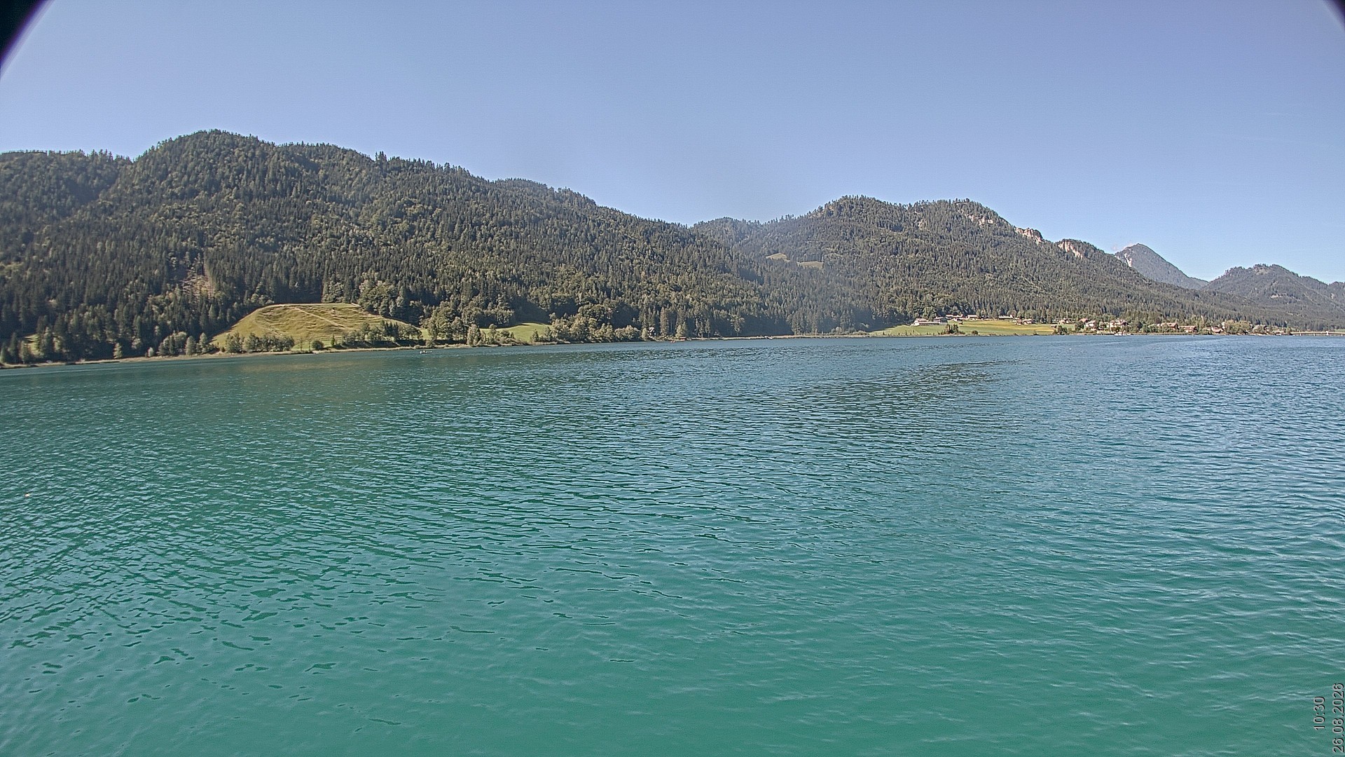 Archived image Webcam View of Lake Weissensee