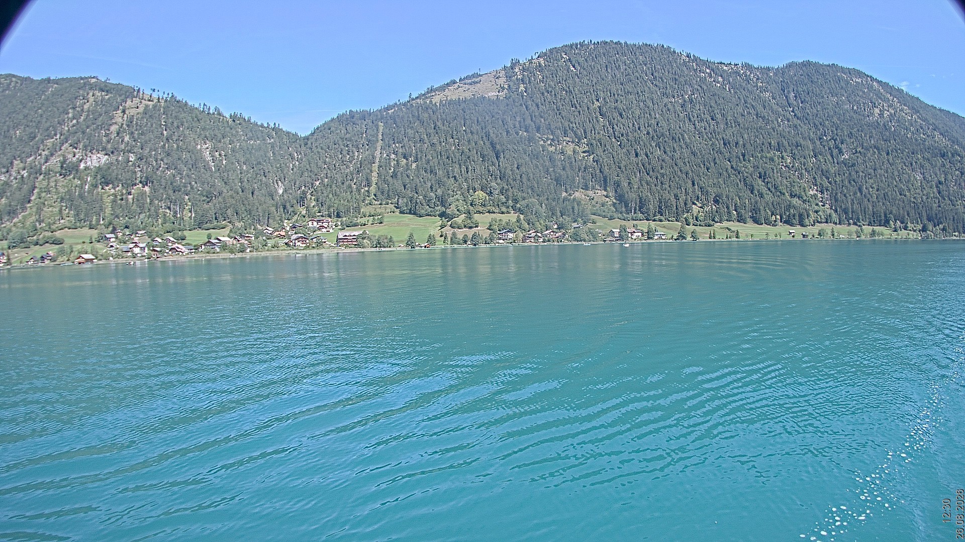 Archived image Webcam View of Lake Weissensee