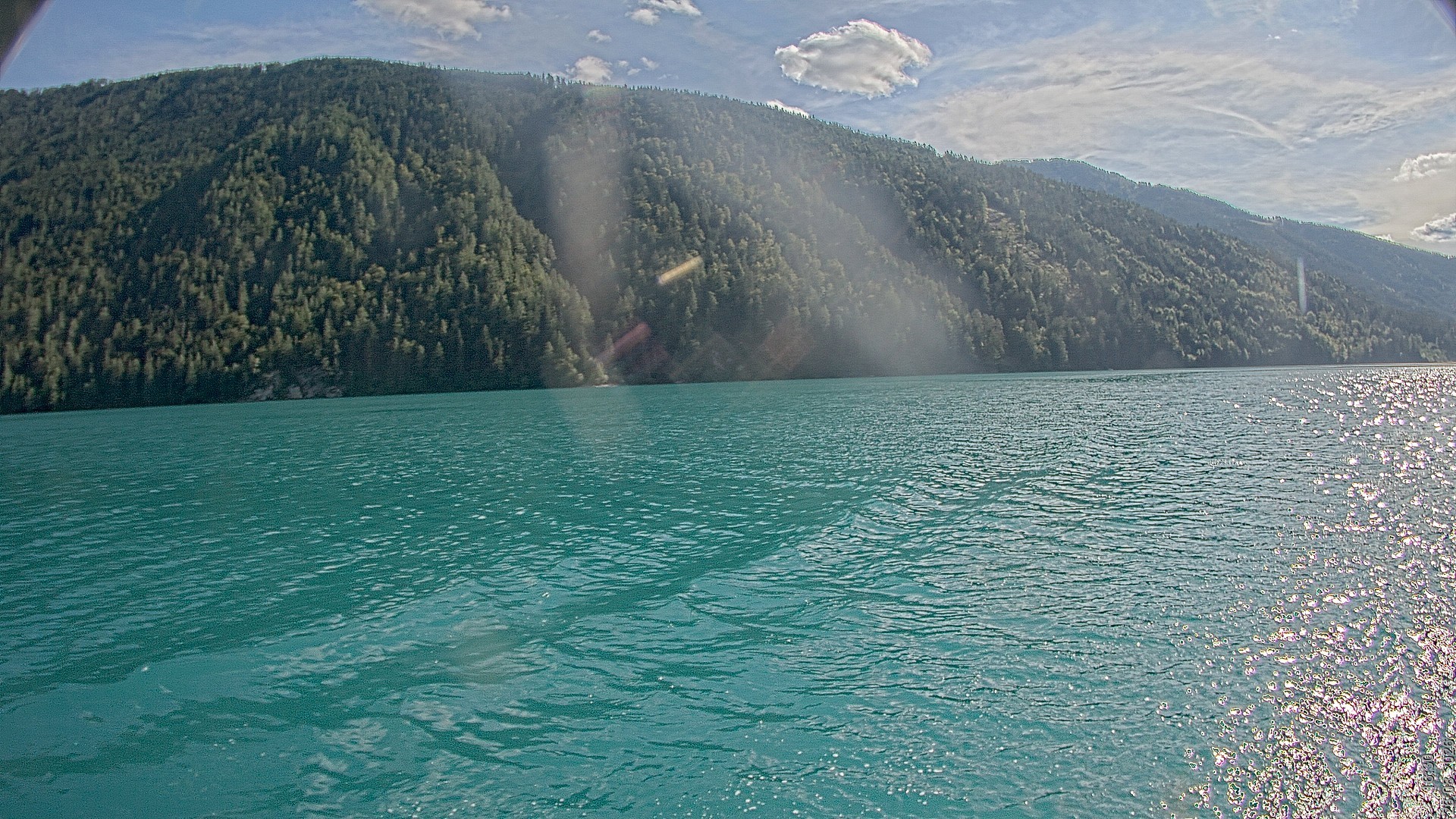 Archived image Webcam View of Lake Weissensee