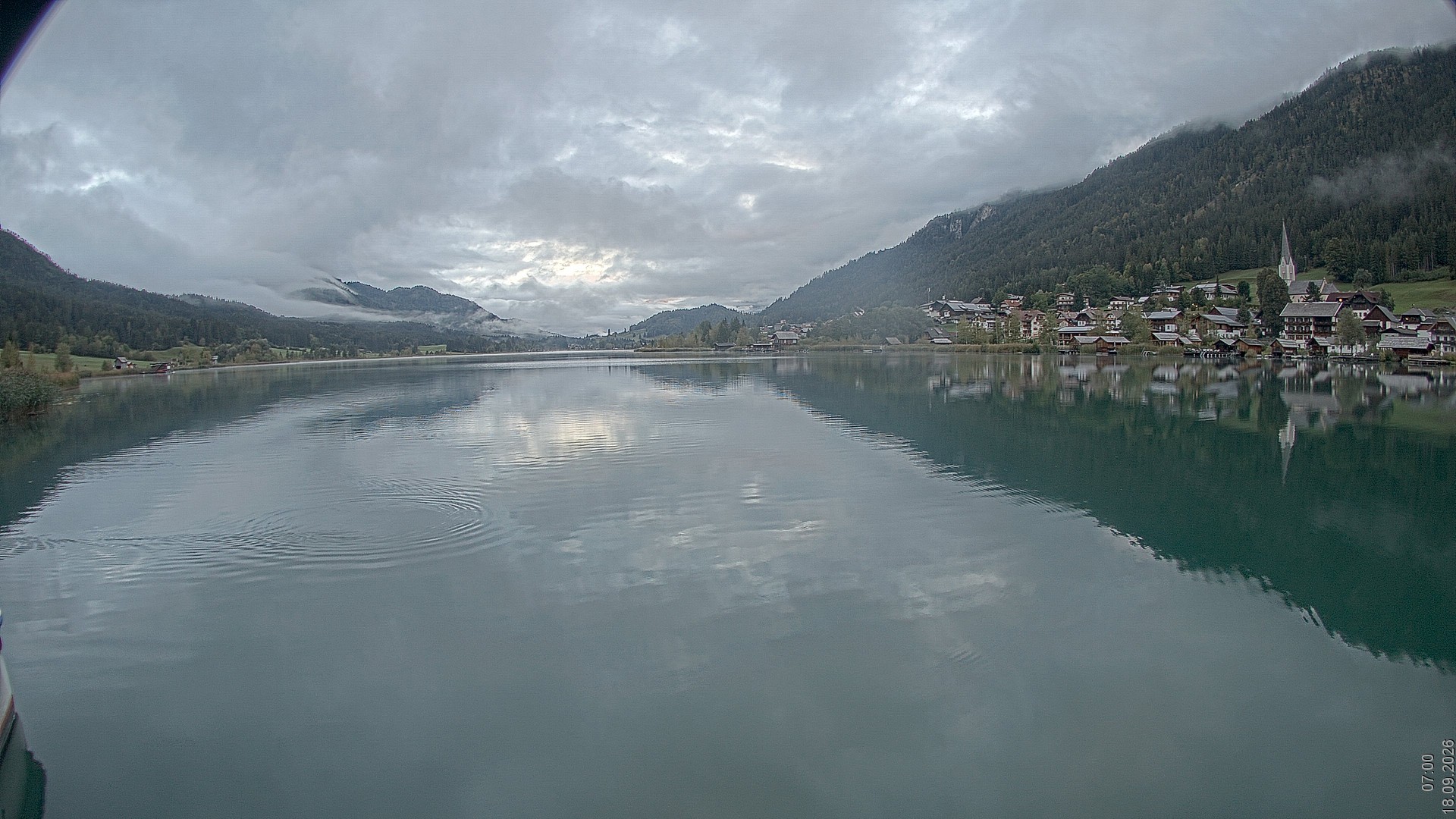 Archiv Foto Webcam Blick über den Weissensee in Kärnten