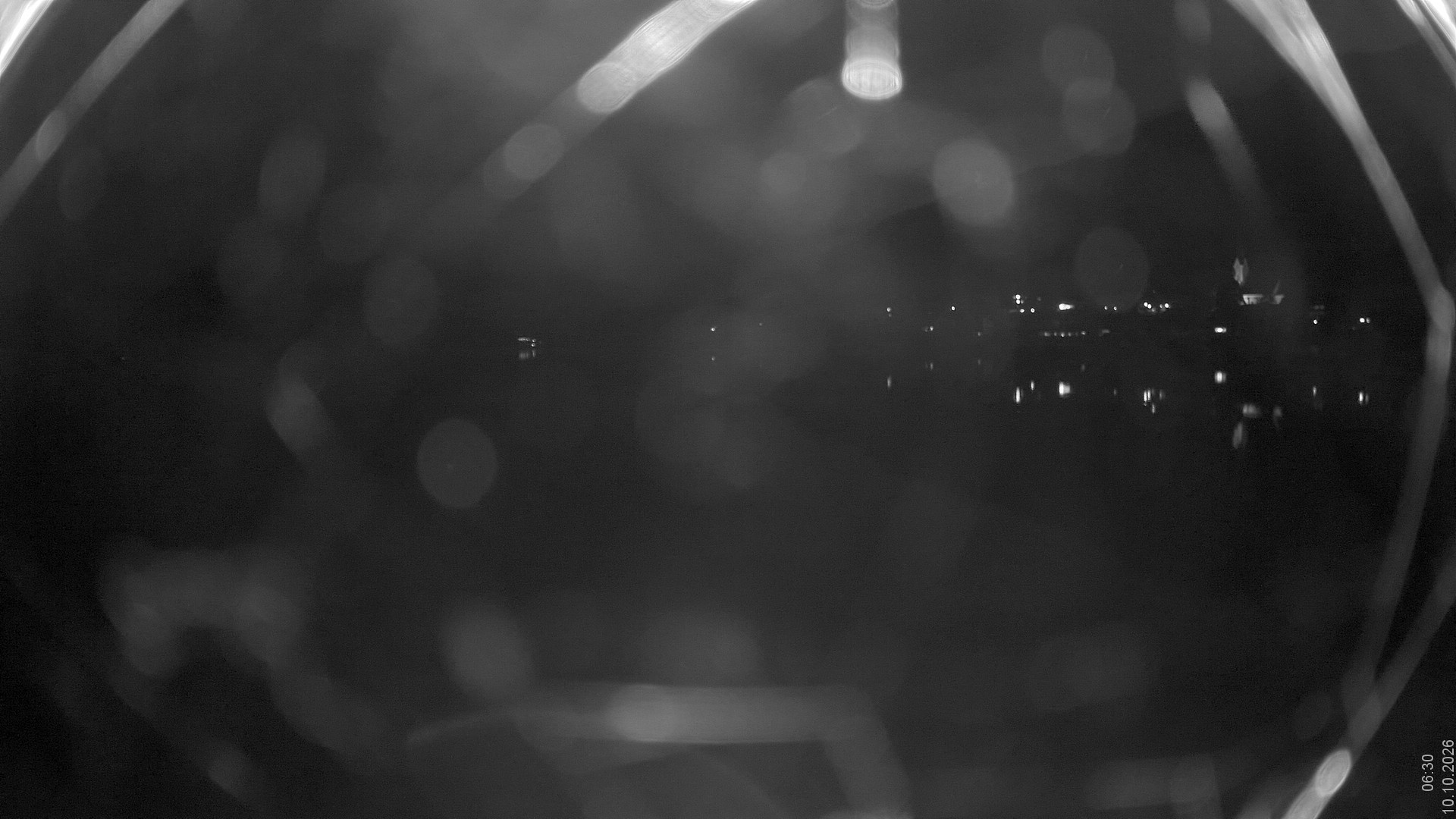 Archived image Webcam View of Lake Weissensee