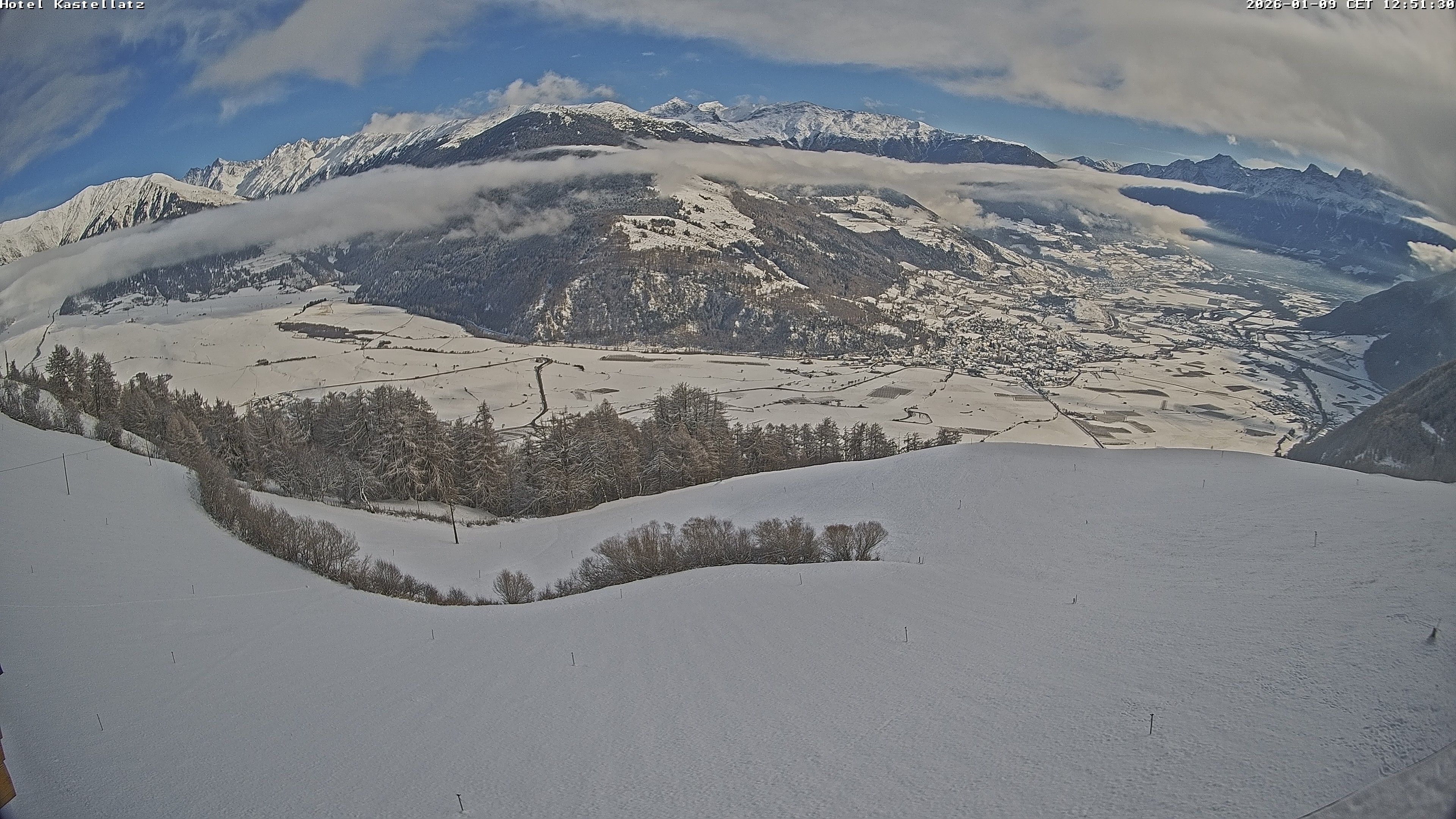 Archiv Foto Webcam Ausblick Kastellatz - Mals