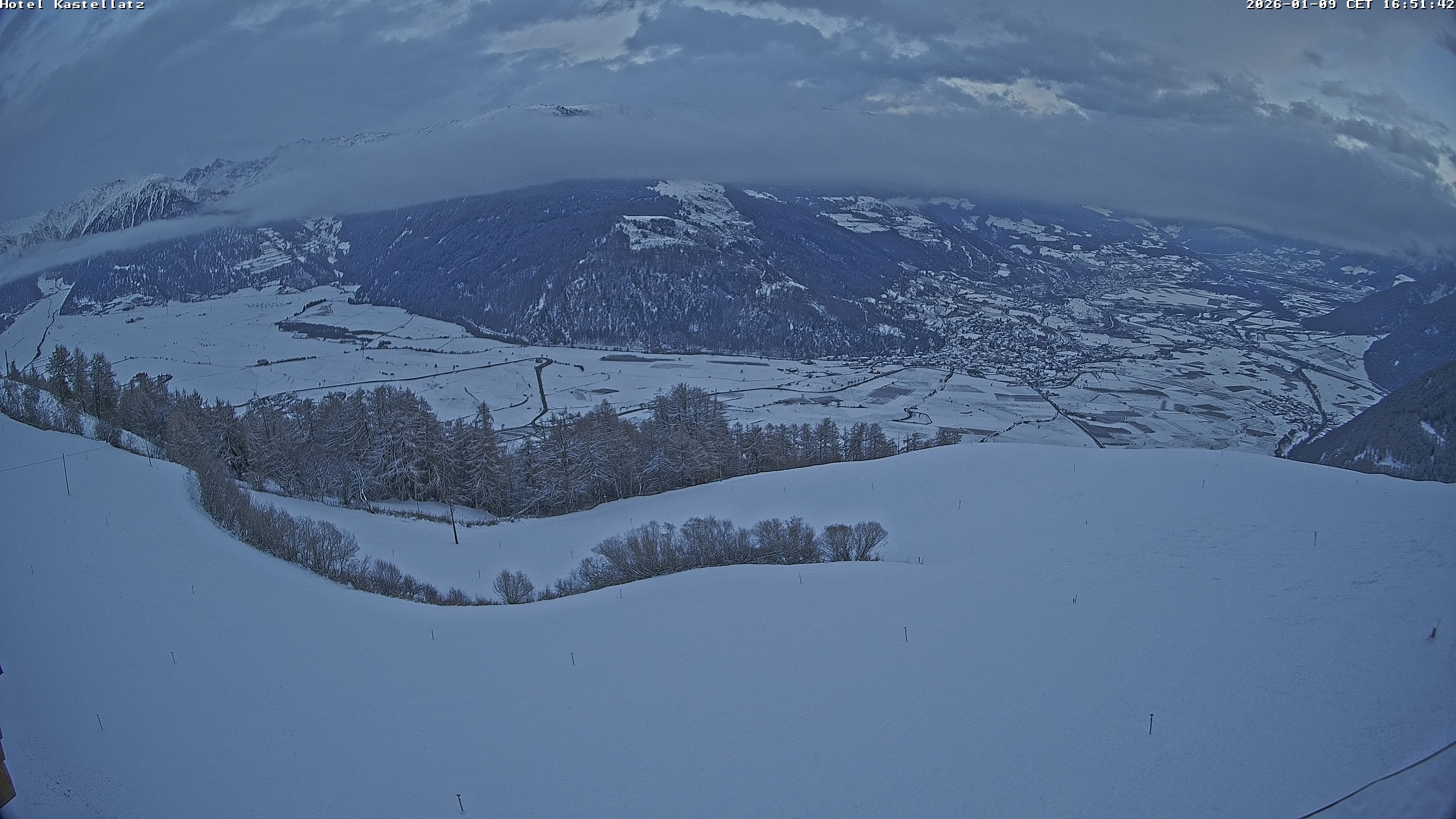 Archiv Foto Webcam Ausblick Kastellatz - Mals