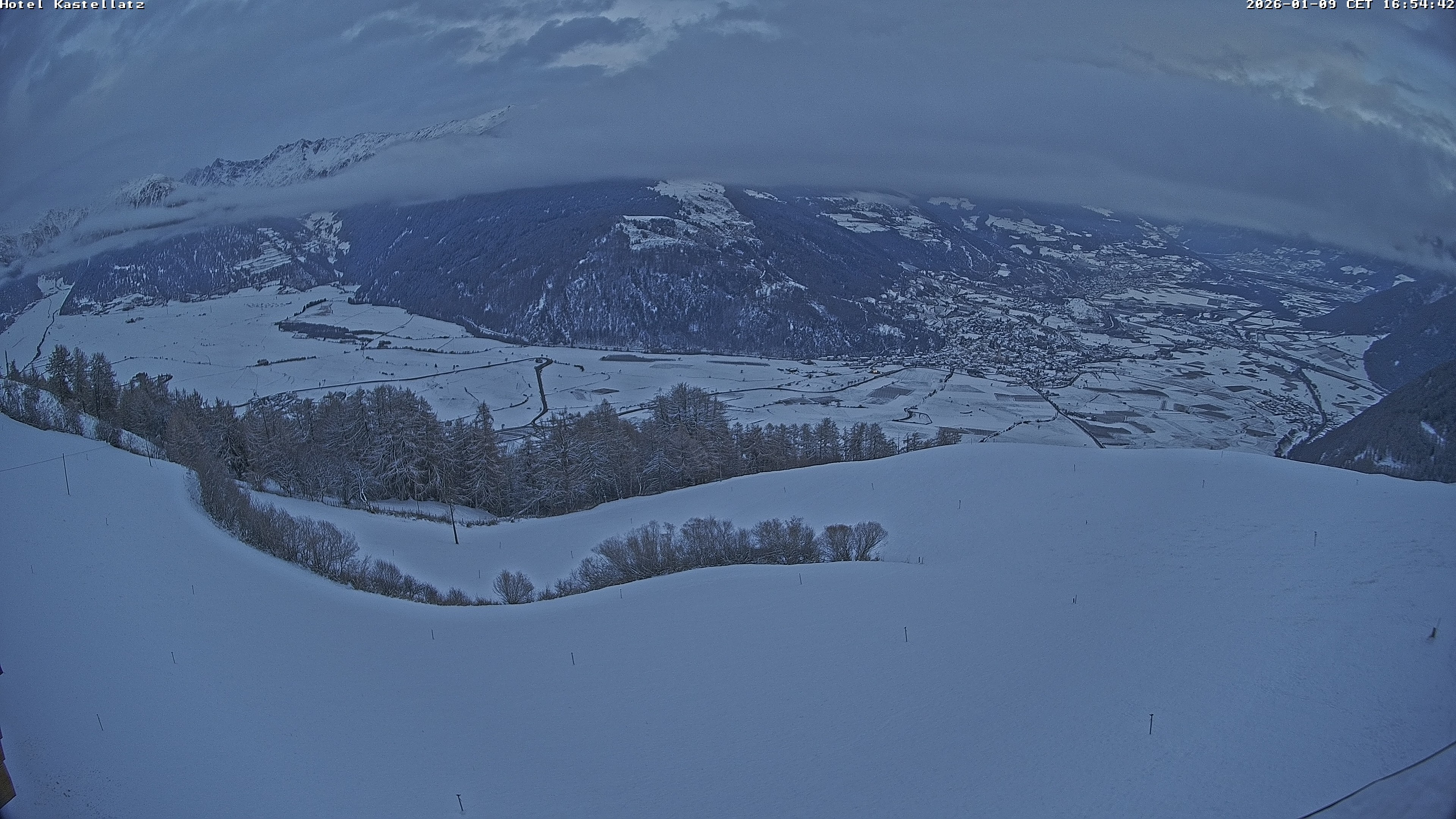 Archiv Foto Webcam Ausblick Kastellatz - Mals