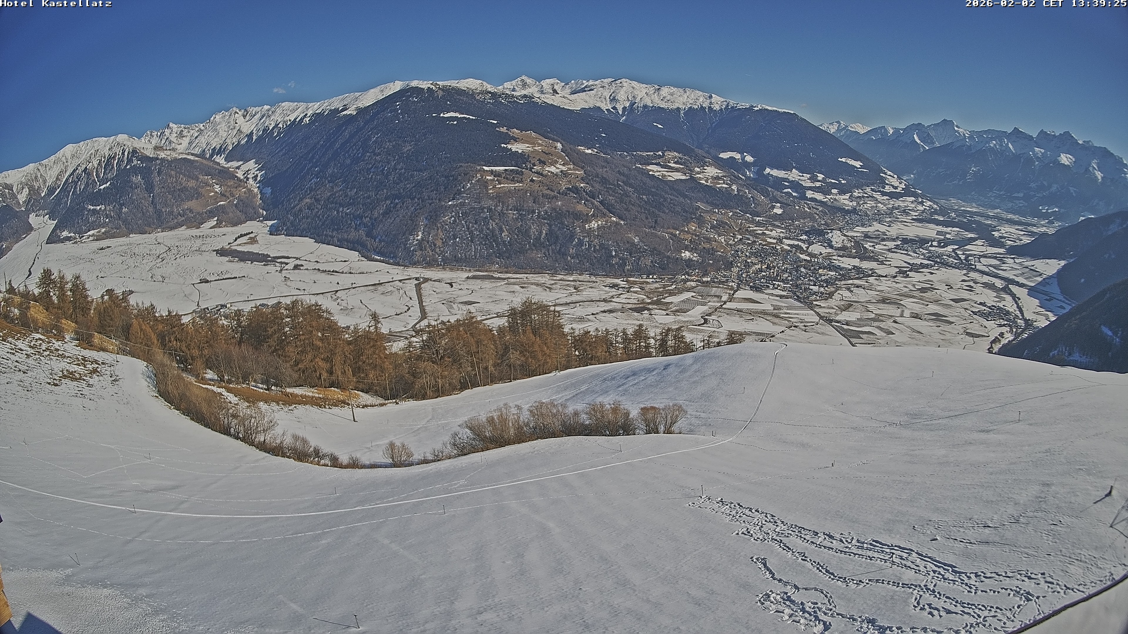 Archiv Foto Webcam Ausblick Kastellatz - Mals