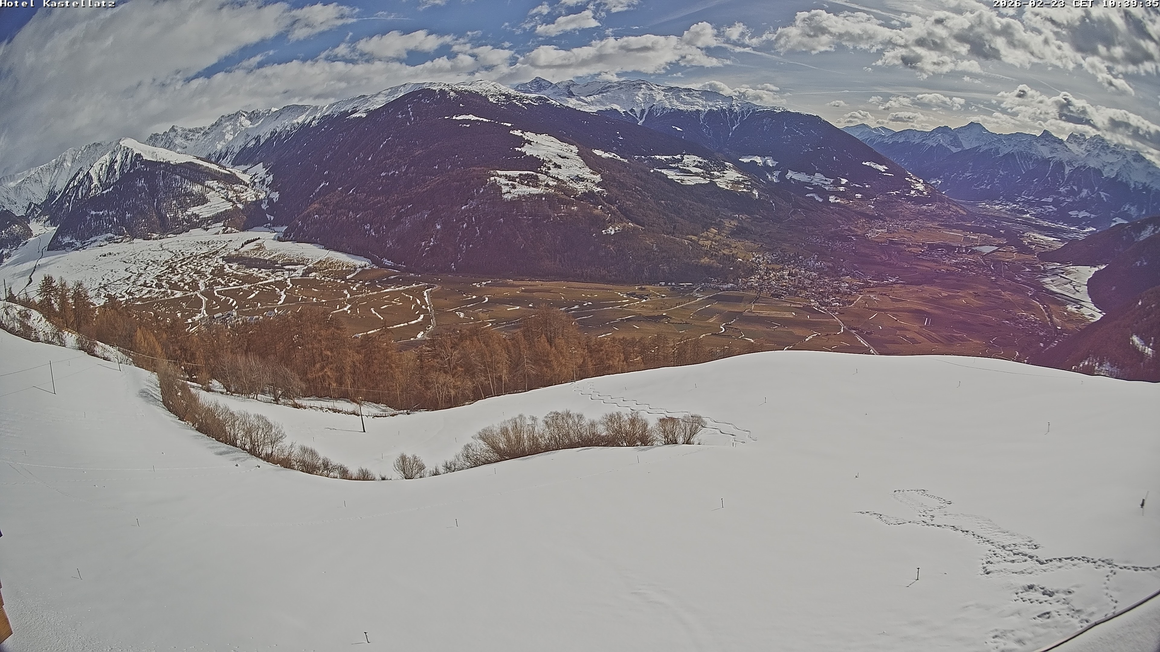 Archiv Foto Webcam Ausblick Kastellatz - Mals