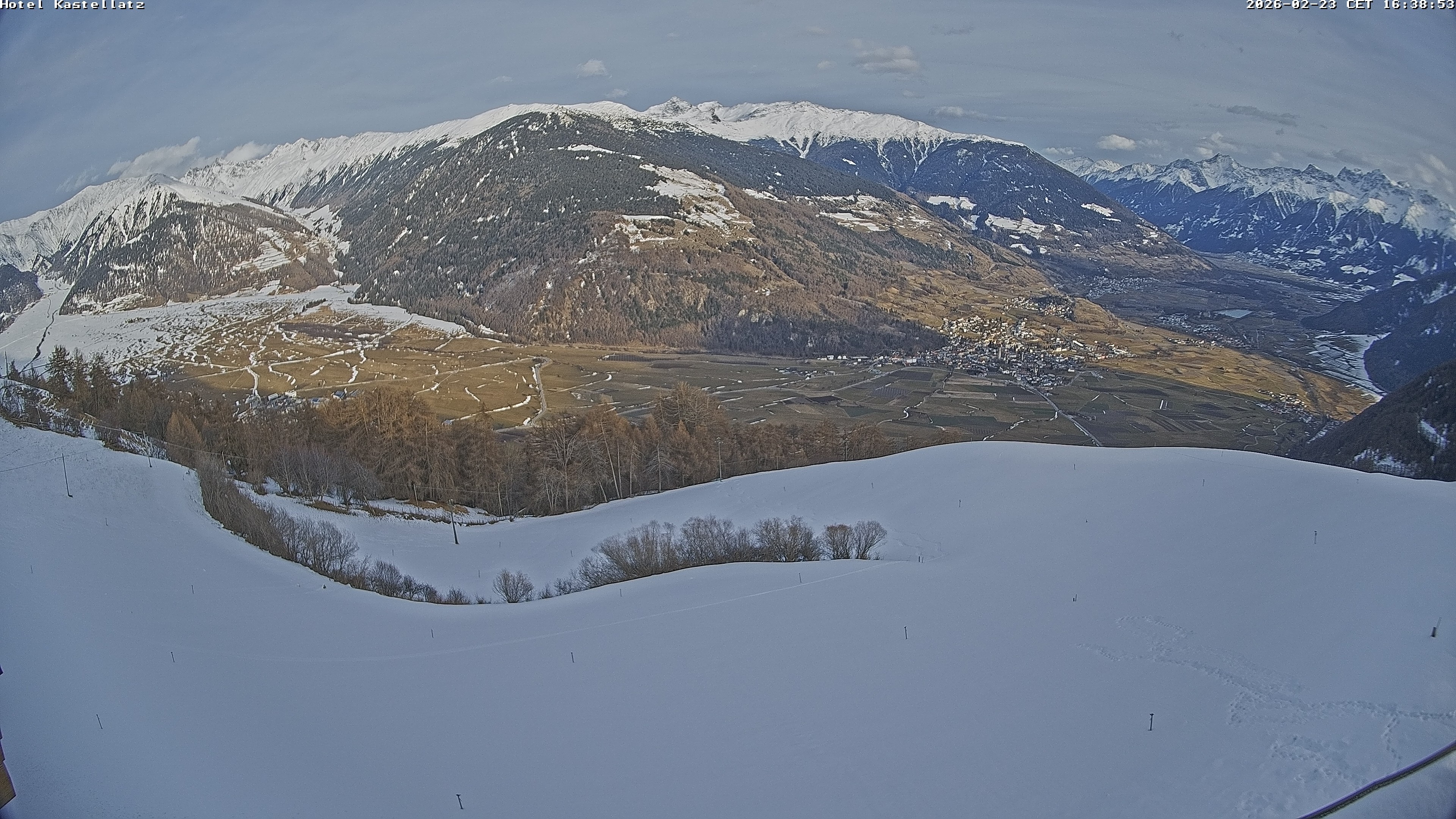 Archiv Foto Webcam Ausblick Kastellatz - Mals