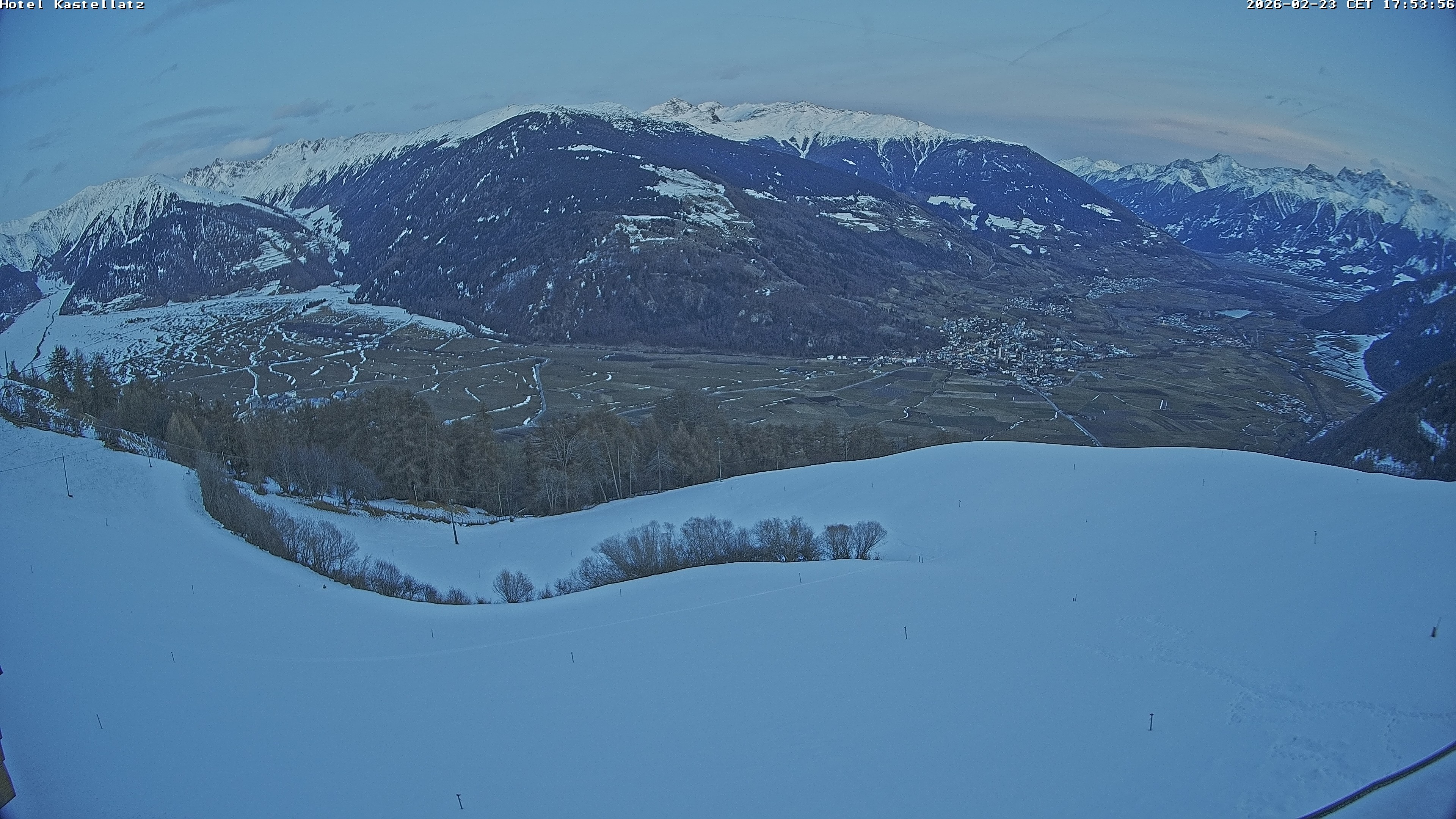 Archiv Foto Webcam Ausblick Kastellatz - Mals