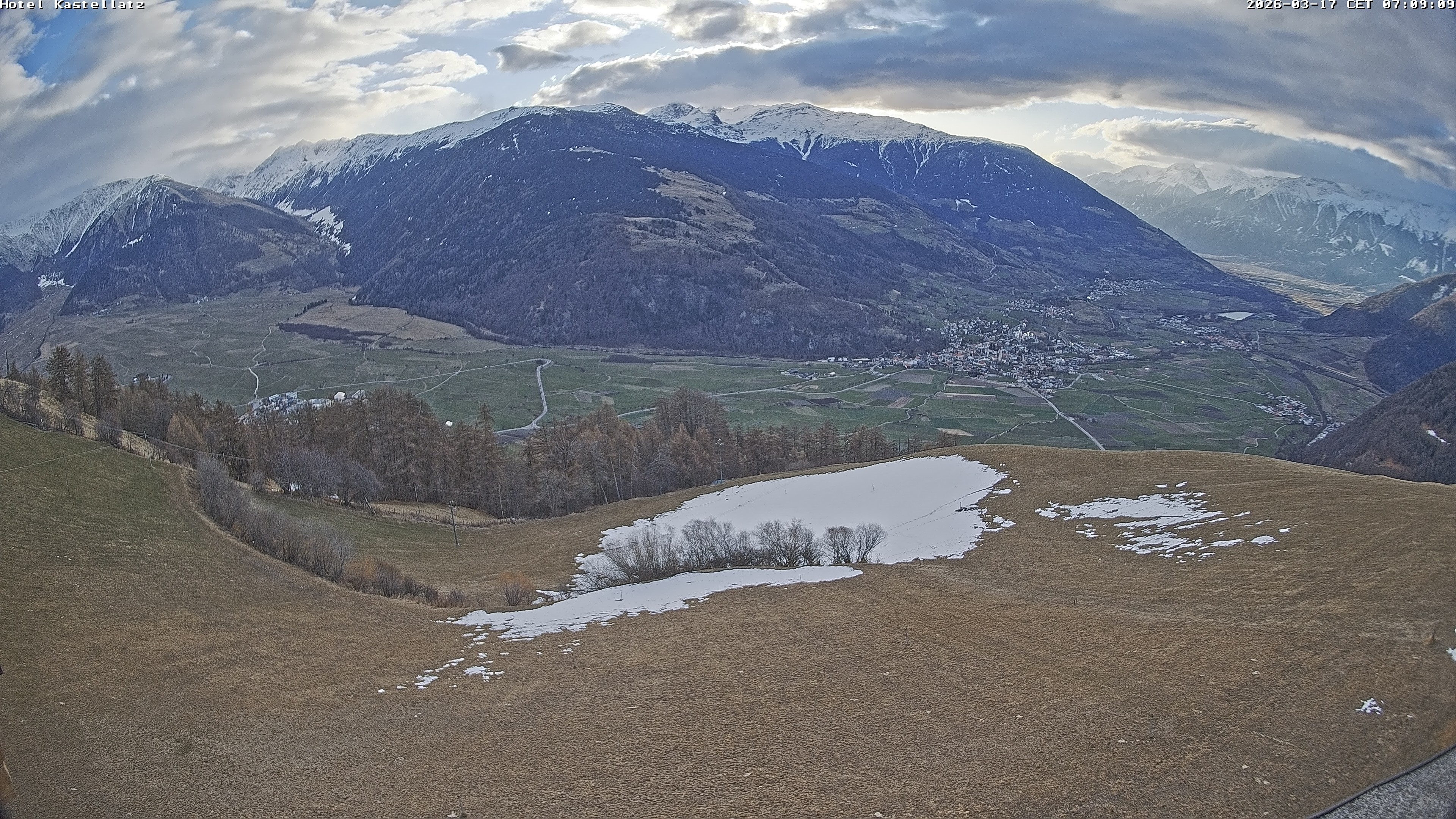 Archiv Foto Webcam Ausblick Kastellatz - Mals