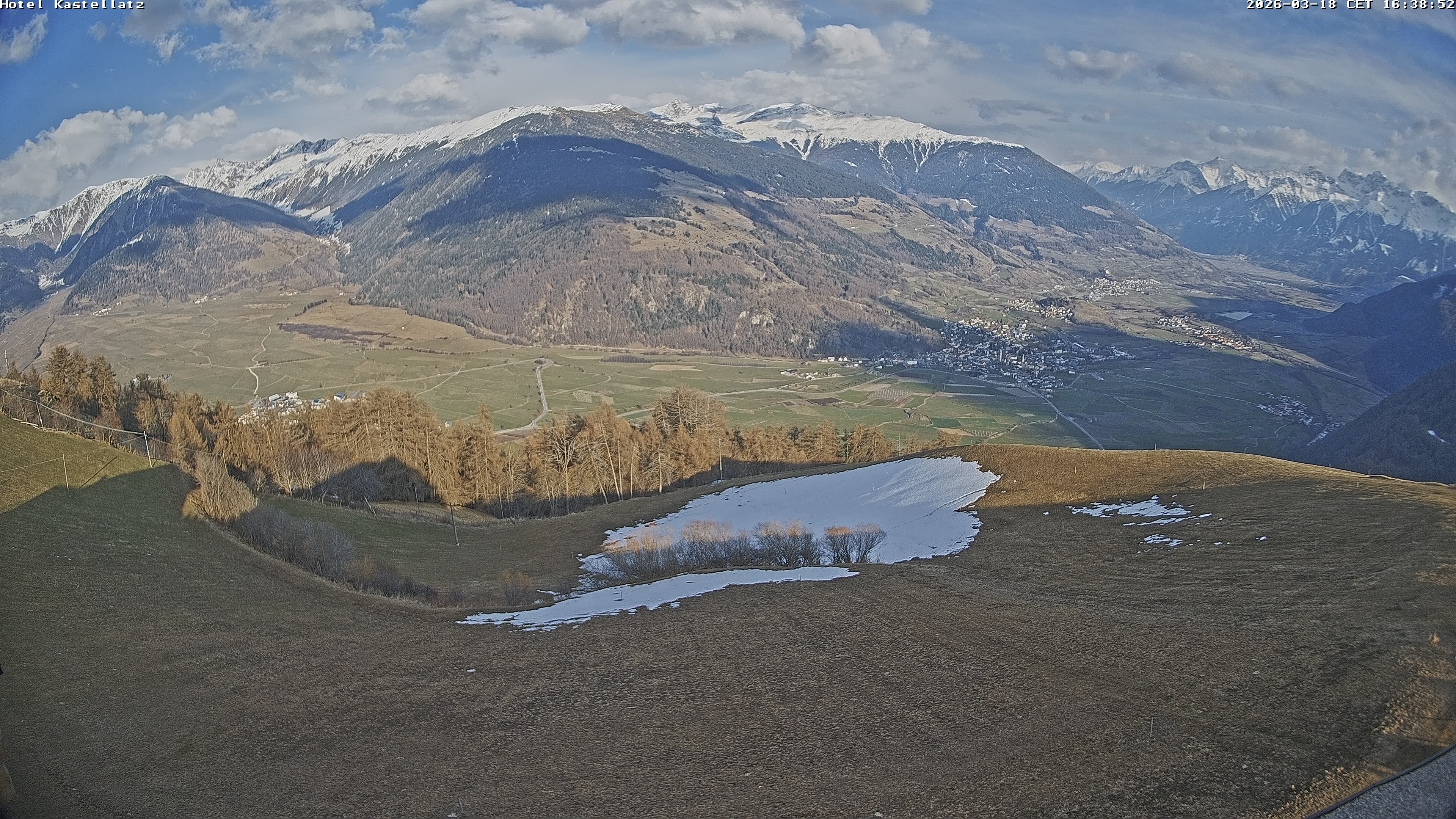 Archiv Foto Webcam Ausblick Kastellatz - Mals