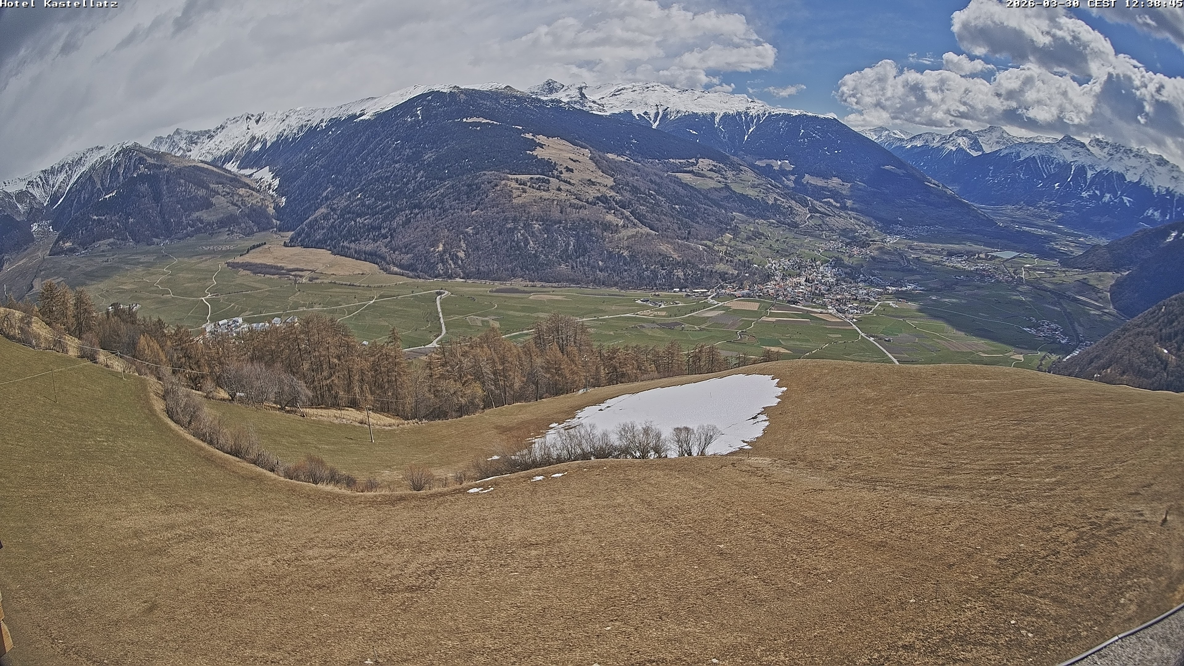 Archiv Foto Webcam Ausblick Kastellatz - Mals